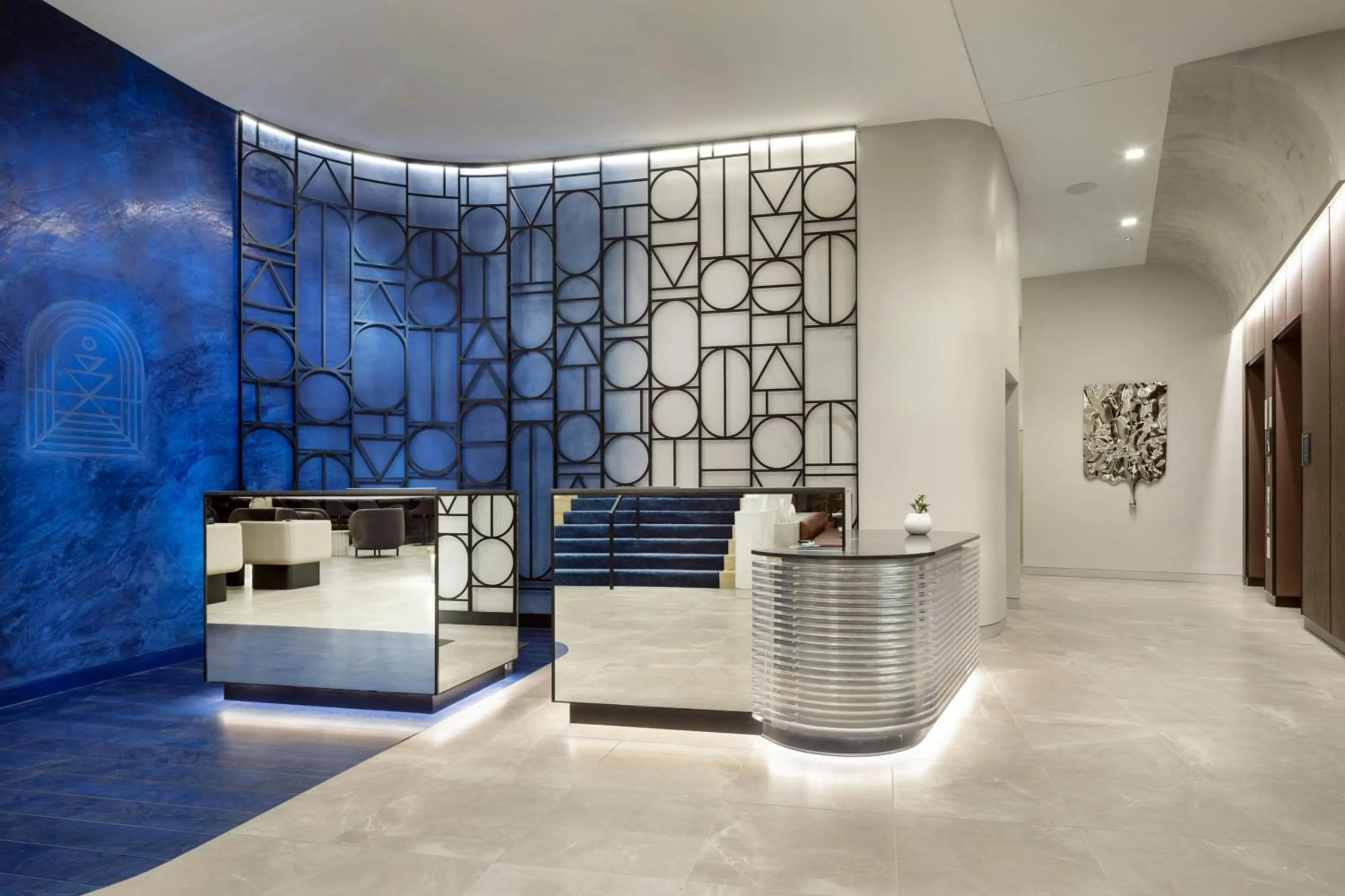 Lobby or reception in Cascade Hotel, Kansas City, a Tribute Portfolio Hotel