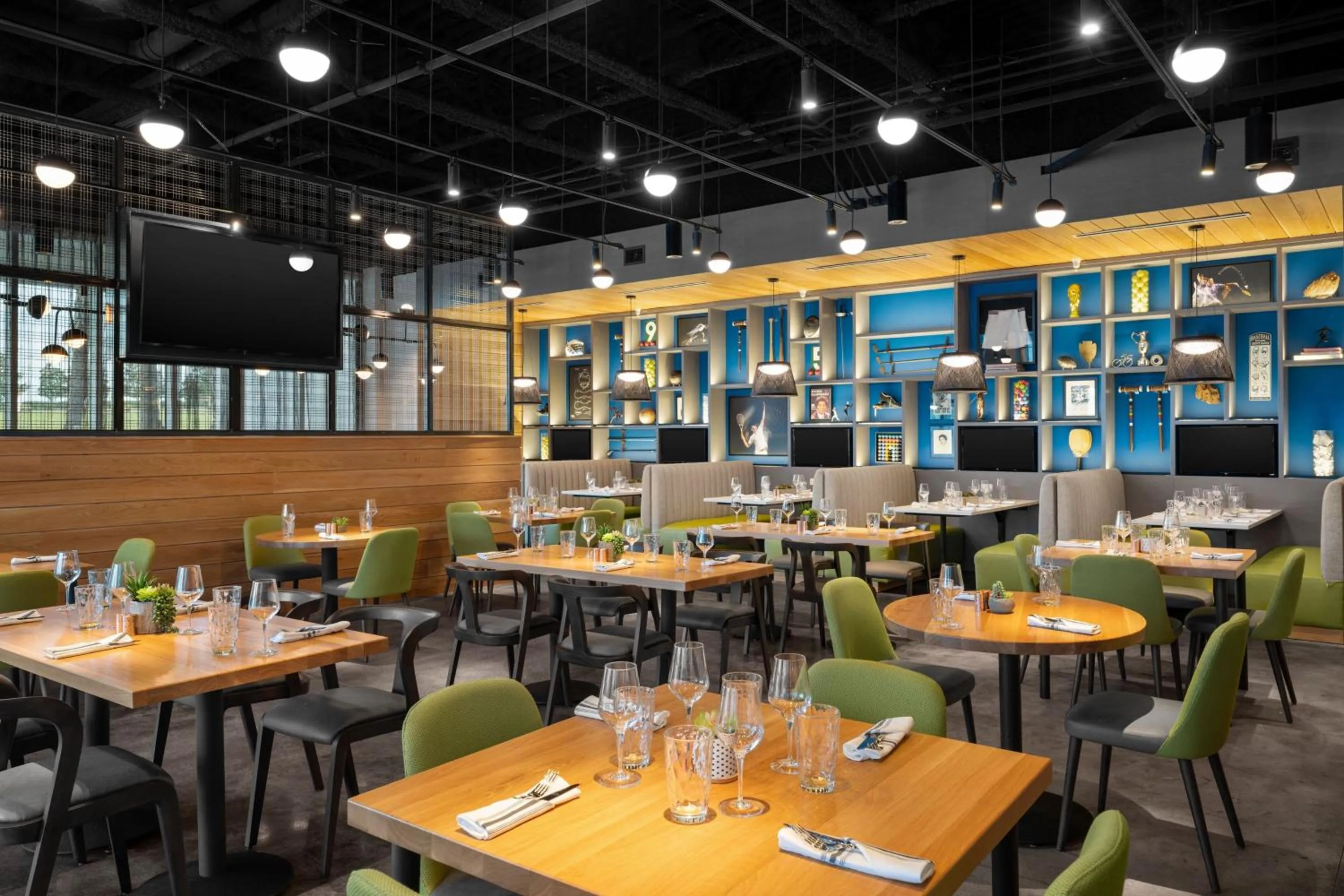 Restaurant/places to eat in Aloft Orlando Lake Nona