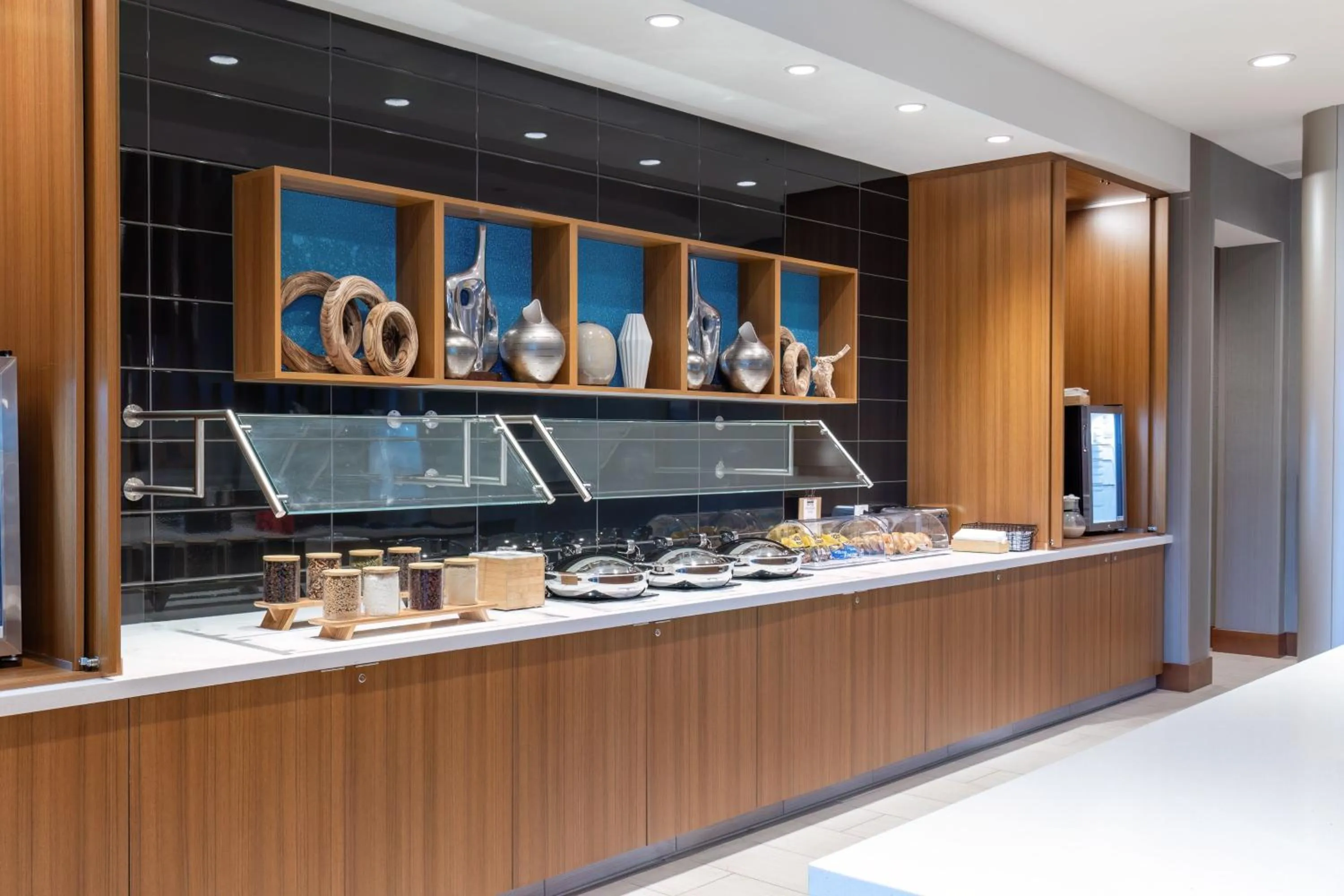 Breakfast in SpringHill Suites by Marriott Pleasanton