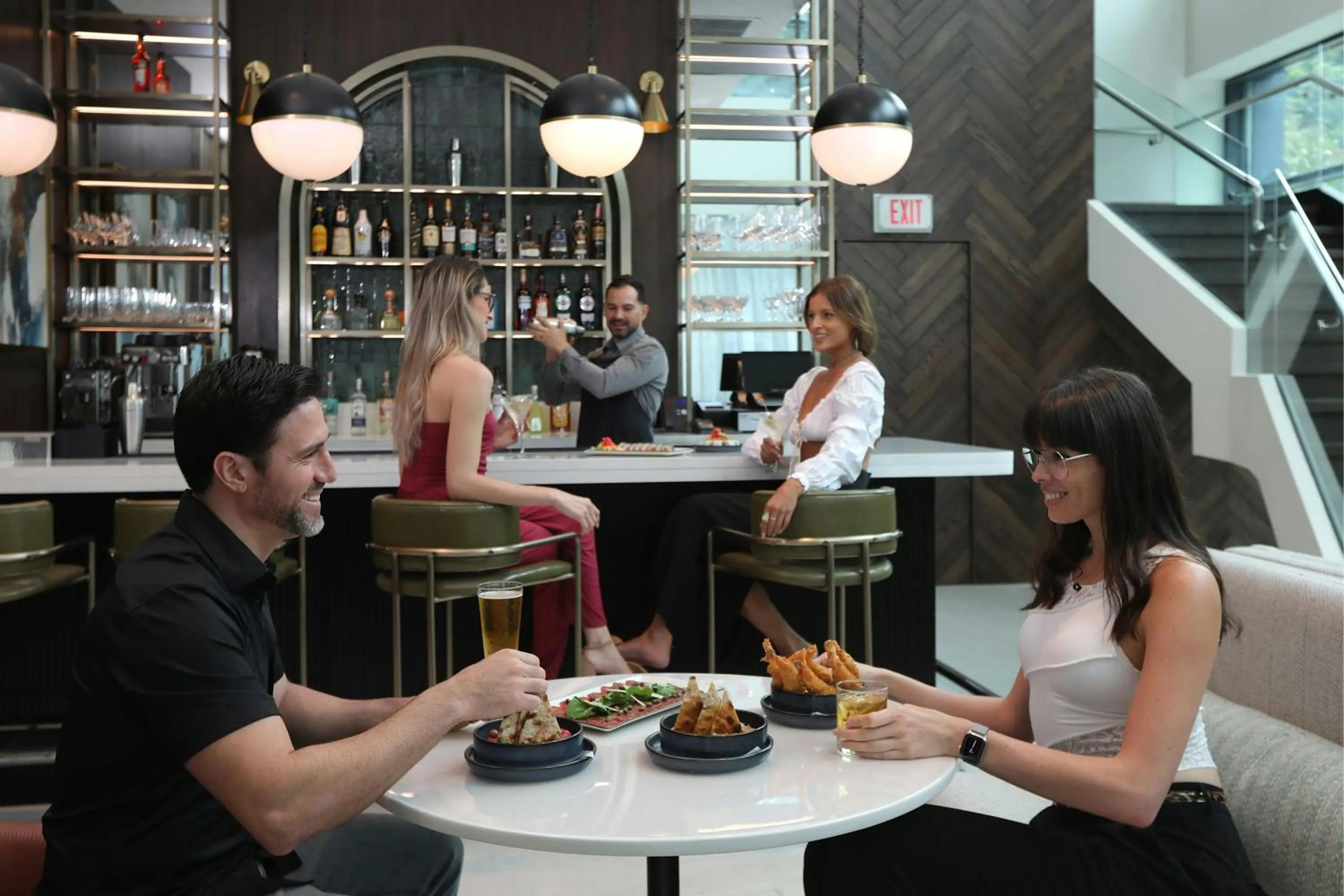 Lounge or bar in Courtyard by Marriott Santo Domingo Piantini