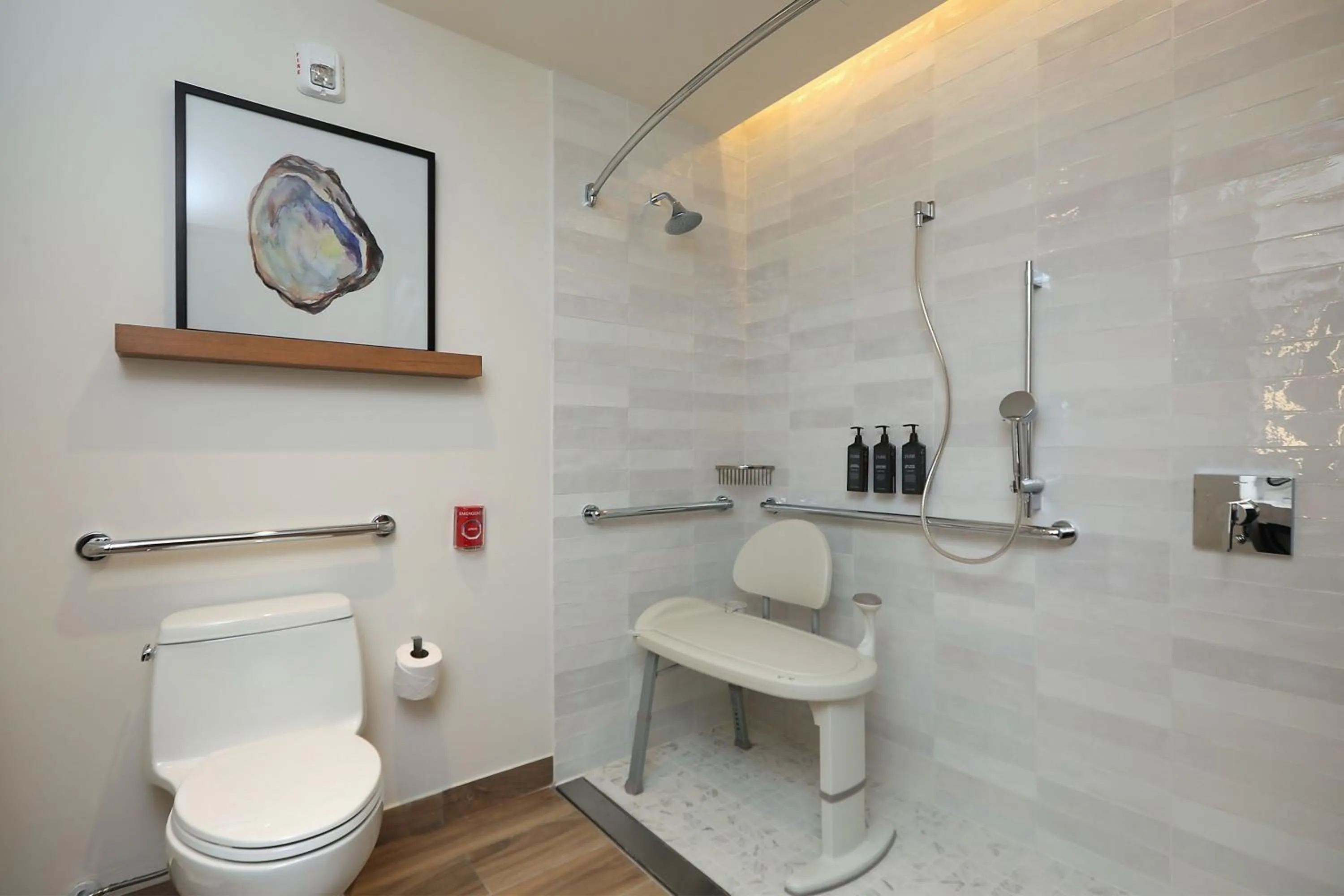 Photo of the whole room in Courtyard by Marriott Santo Domingo Piantini