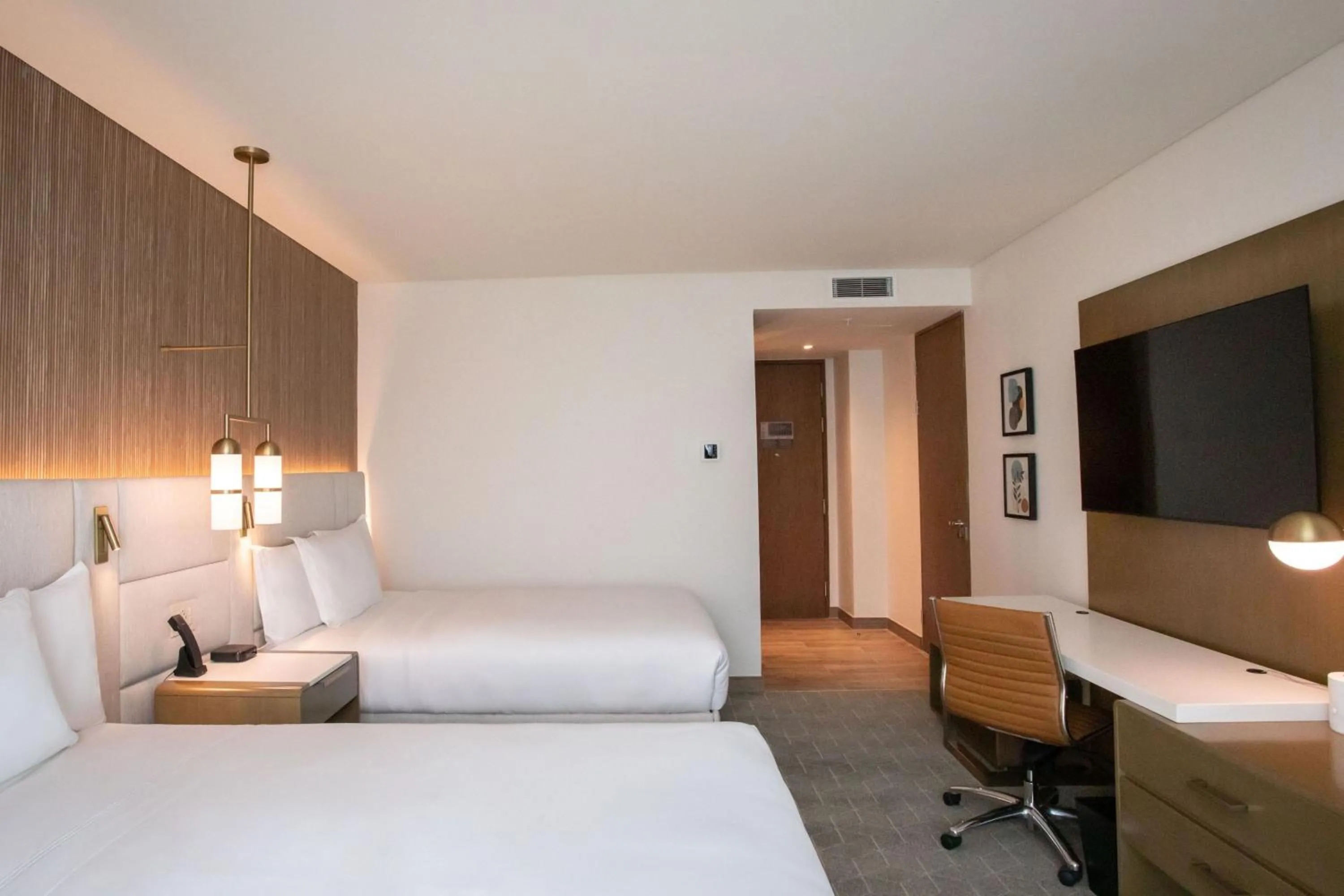 Photo of the whole room, Bed in Courtyard by Marriott Santo Domingo Piantini