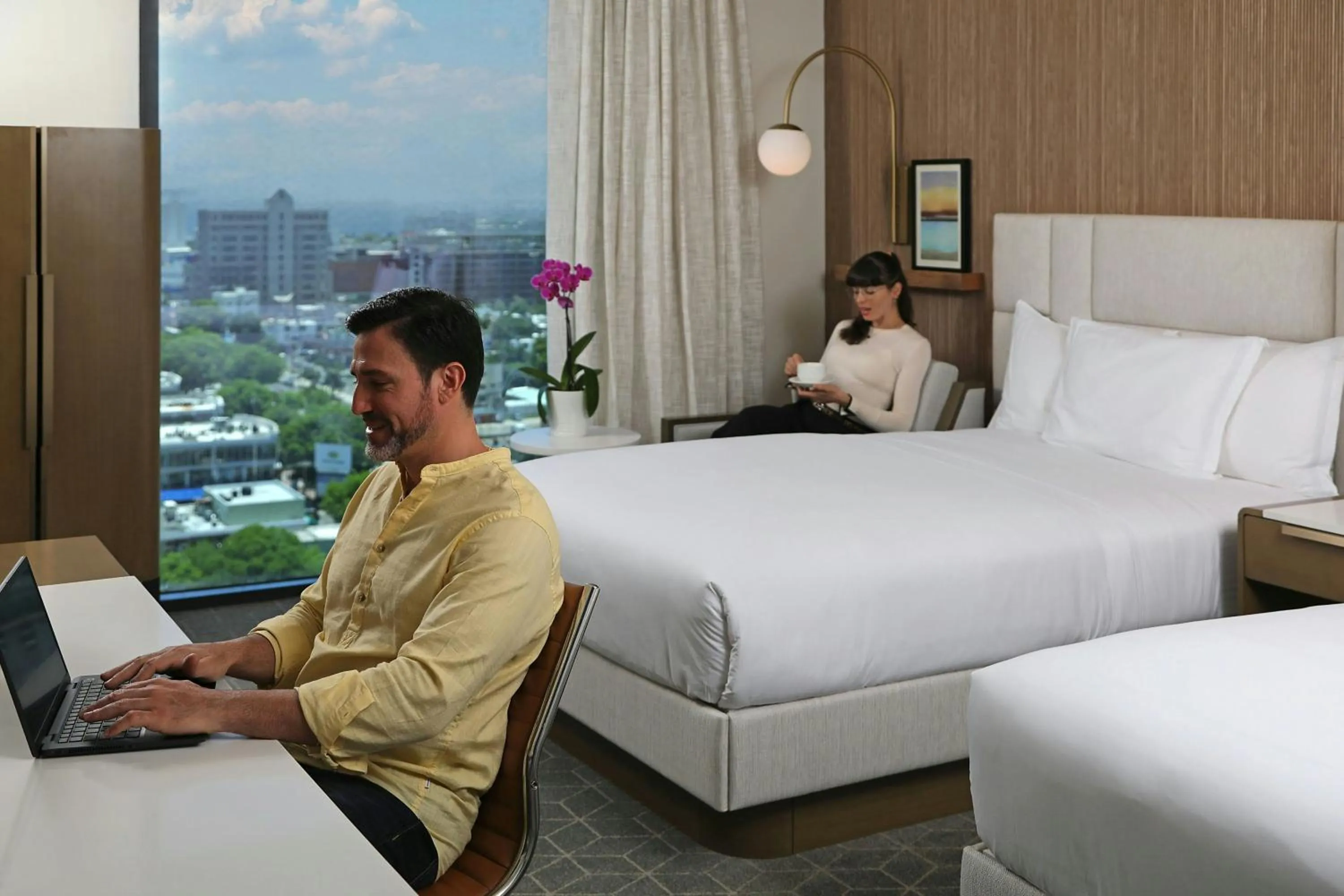 Photo of the whole room, Bed in Courtyard by Marriott Santo Domingo Piantini