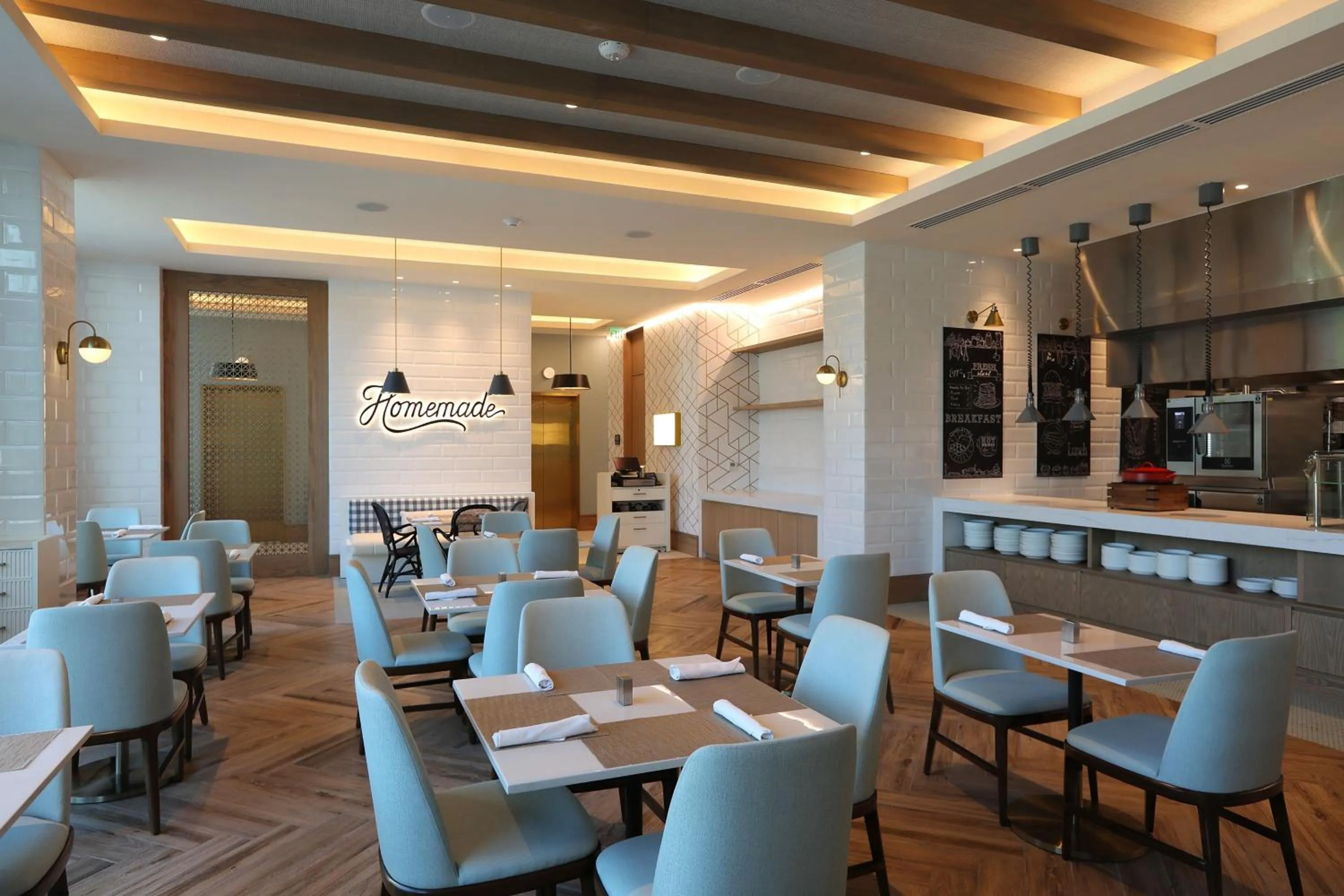 Restaurant/places to eat in Courtyard by Marriott Santo Domingo Piantini