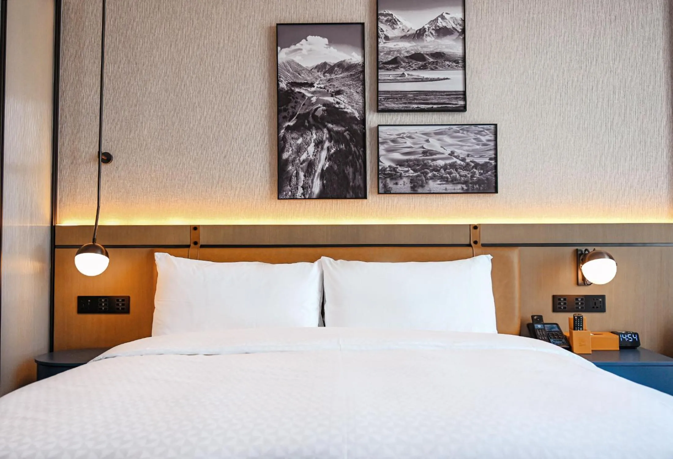 Bedroom, Bed in Four Points by Sheraton Urumqi