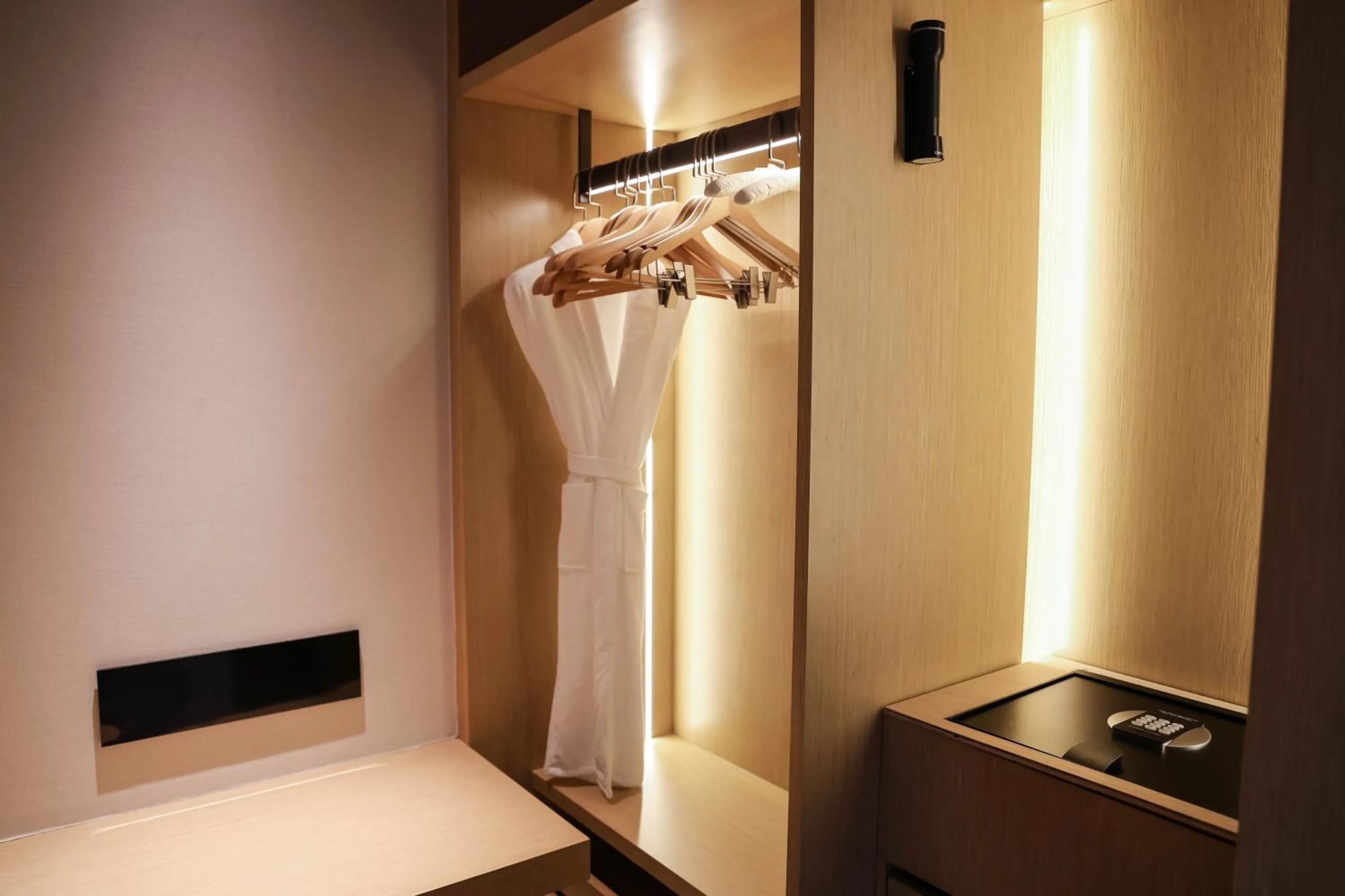 wardrobe in The Westin Wuhan Hanyang