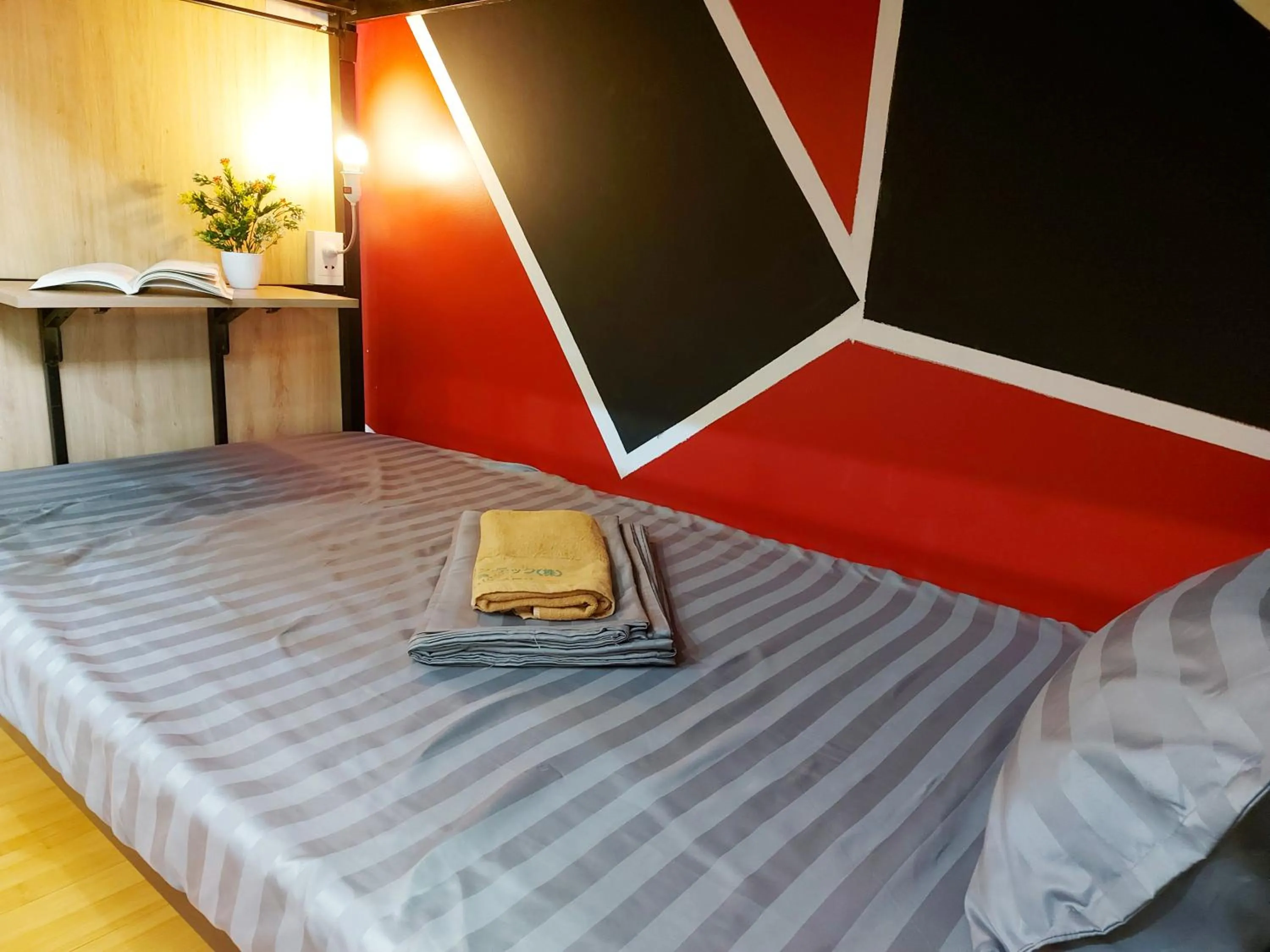 Bed in Northern Hostel - Bui Vien Walking Street
