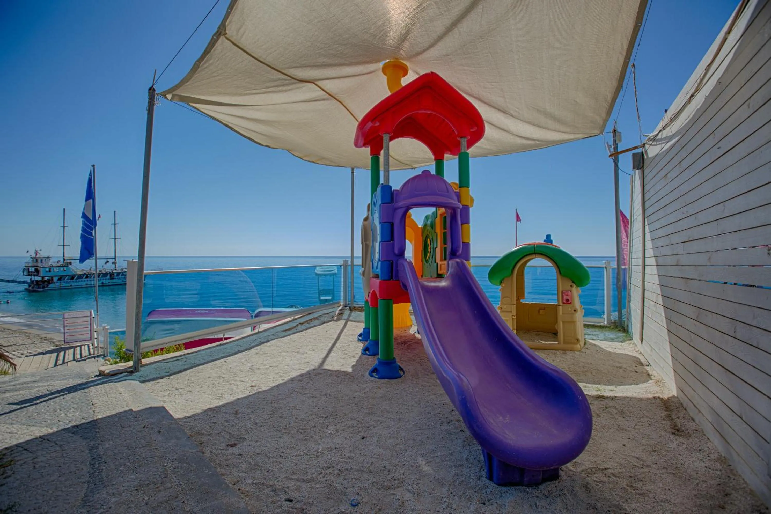 Day in Club Hotel Anjeliq