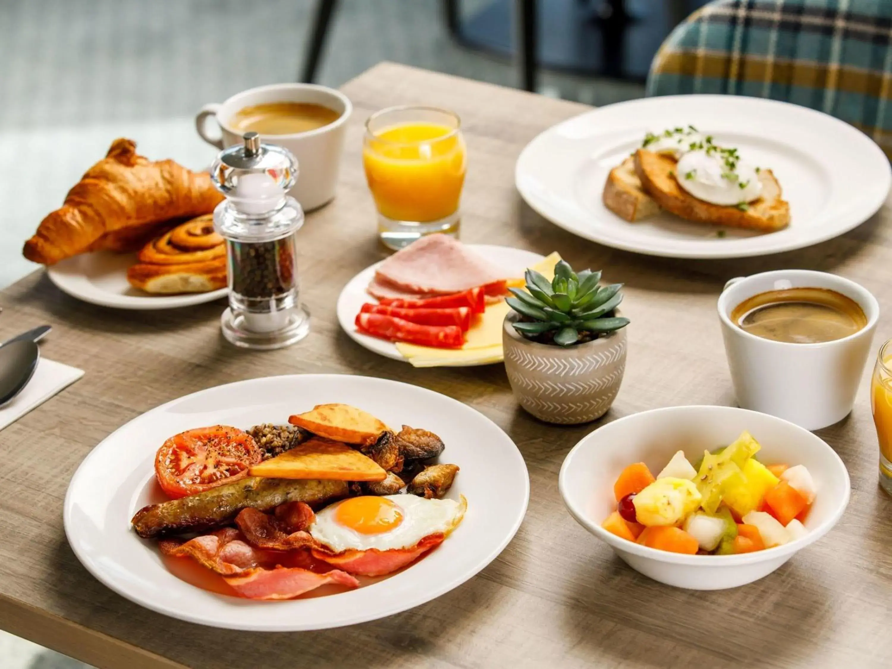 Breakfast in Mercure Inverness Hotel Breakfast in Mercure Inverness Hotel