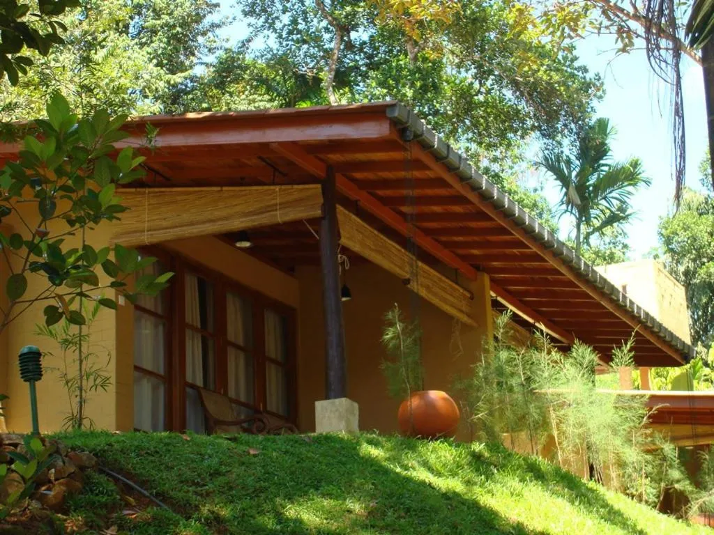 Bopath Falls Rock Chalets