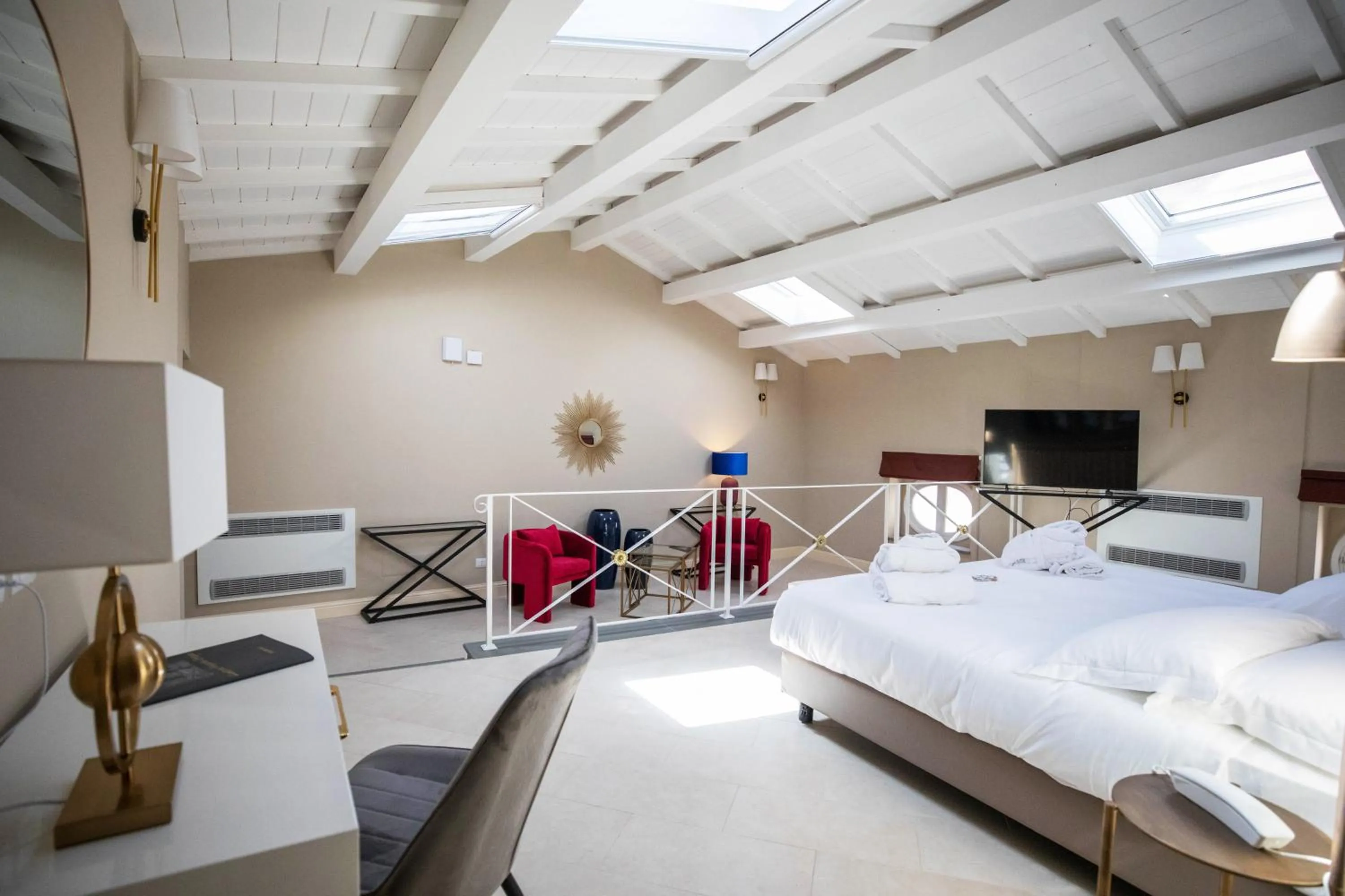 TV and multimedia, Bed in Lanterne Magiche Ortigia Suites