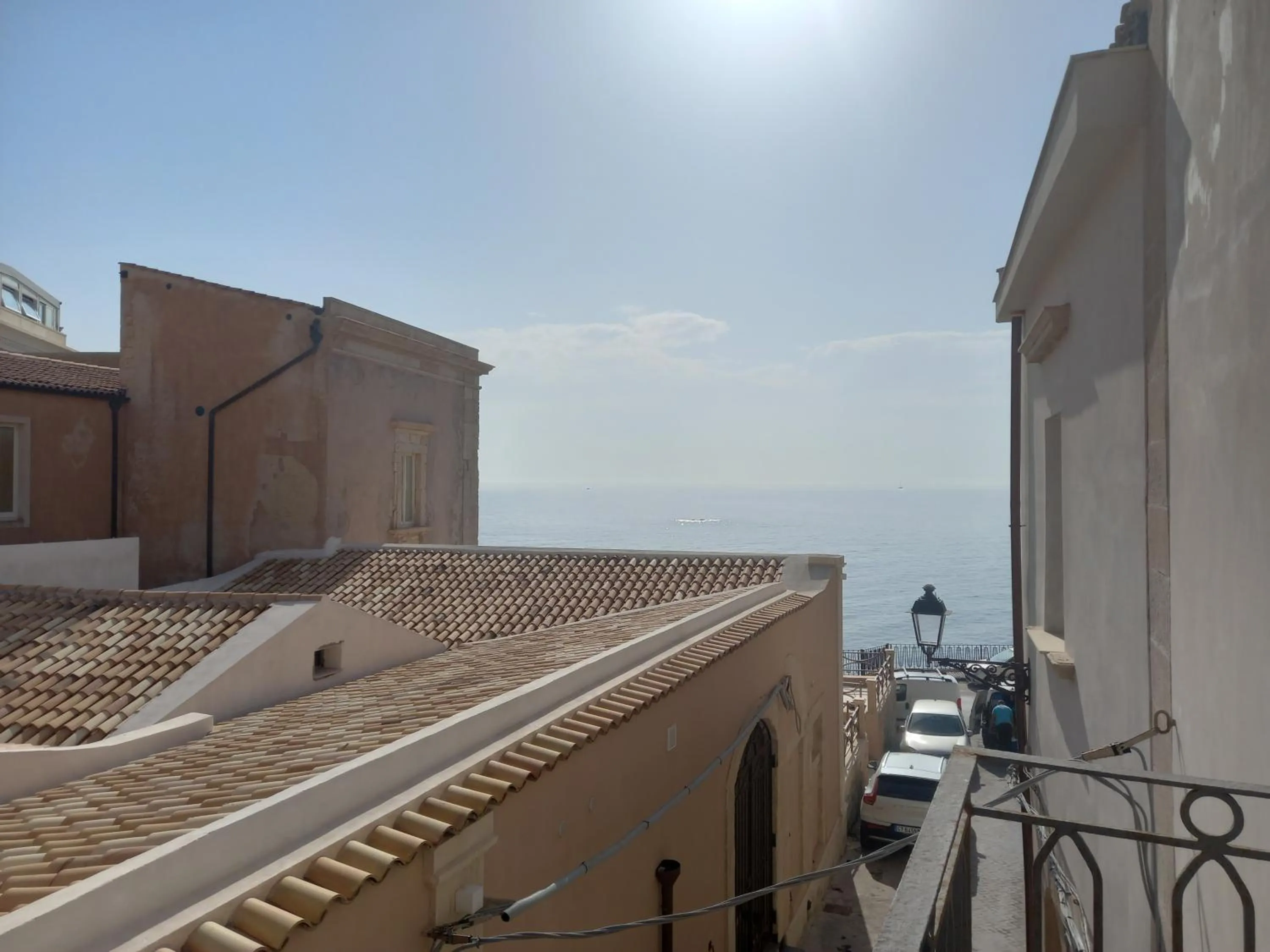 Balcony/Terrace in Lanterne Magiche Ortigia Suites