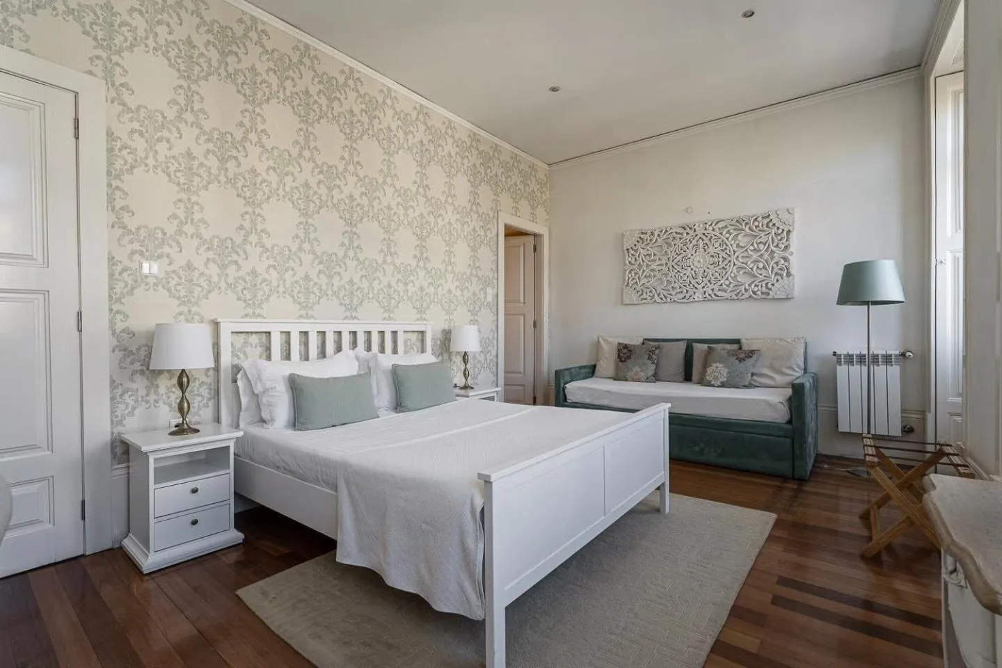 Bed in GuestReady - Charming House Marquês