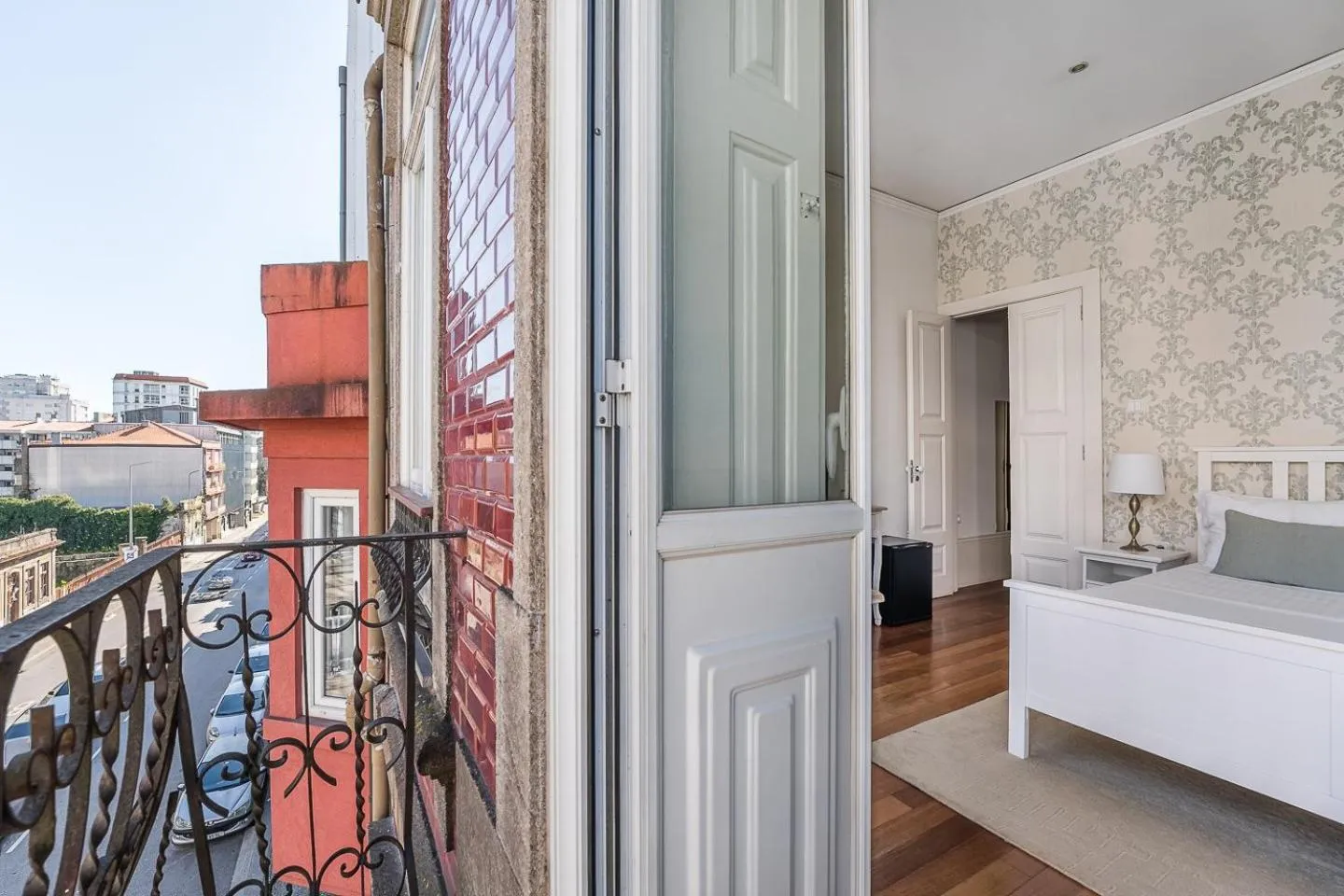 Bed in GuestReady - Charming House Marquês