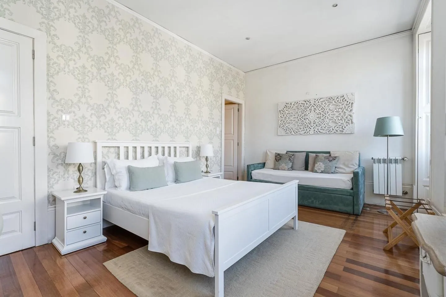 Bed in GuestReady - Charming House Marquês