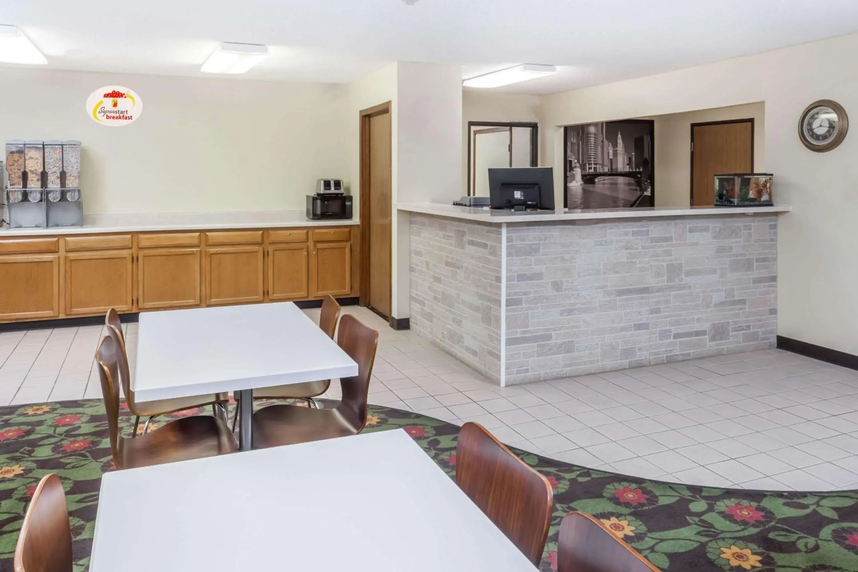 Lobby or reception in Super 8 by Wyndham Pekin/Peoria Area Lobby or reception in Super 8 by Wyndham Pekin/Peoria Area