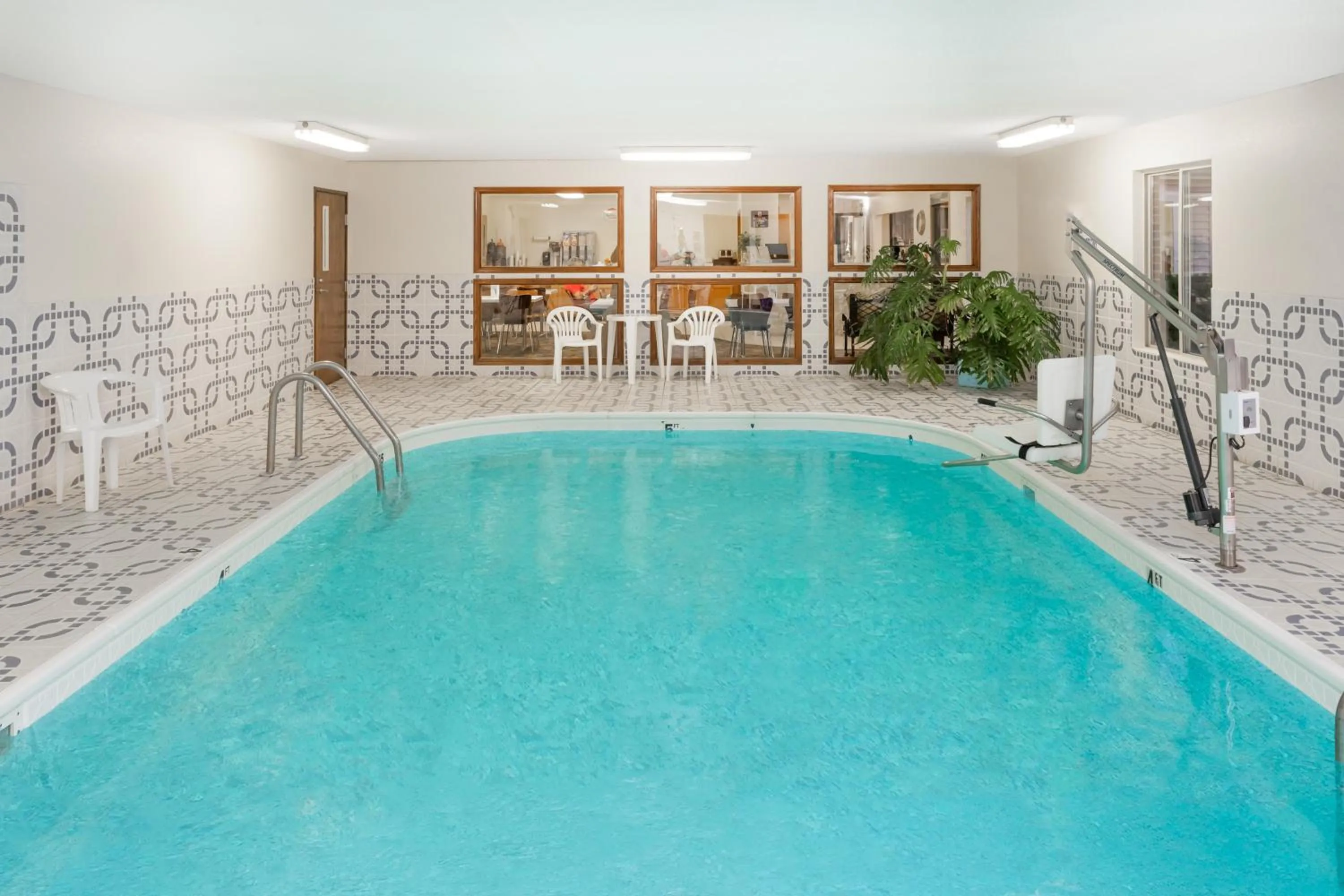 Activities in Super 8 by Wyndham Pekin/Peoria Area