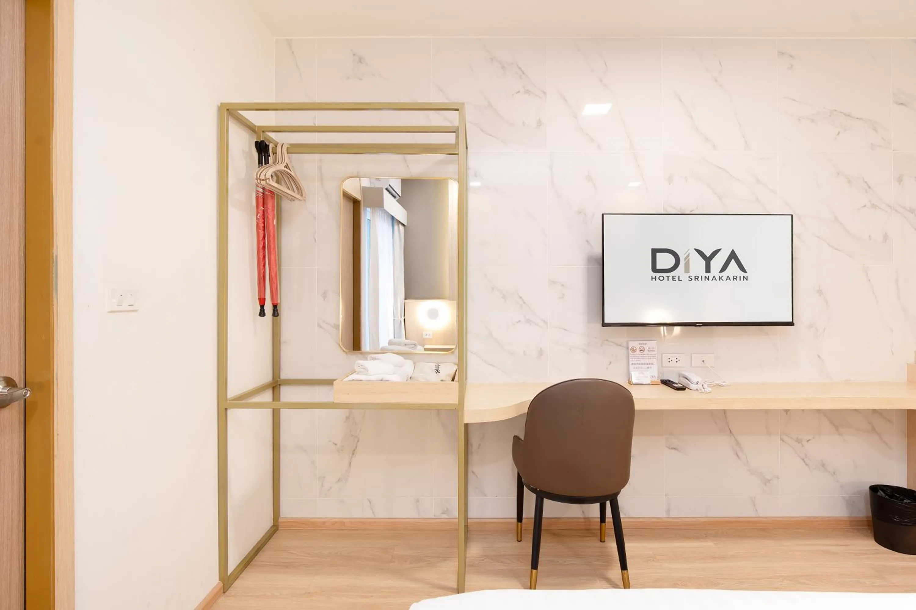 TV and multimedia in Diya Hotel Bangkok