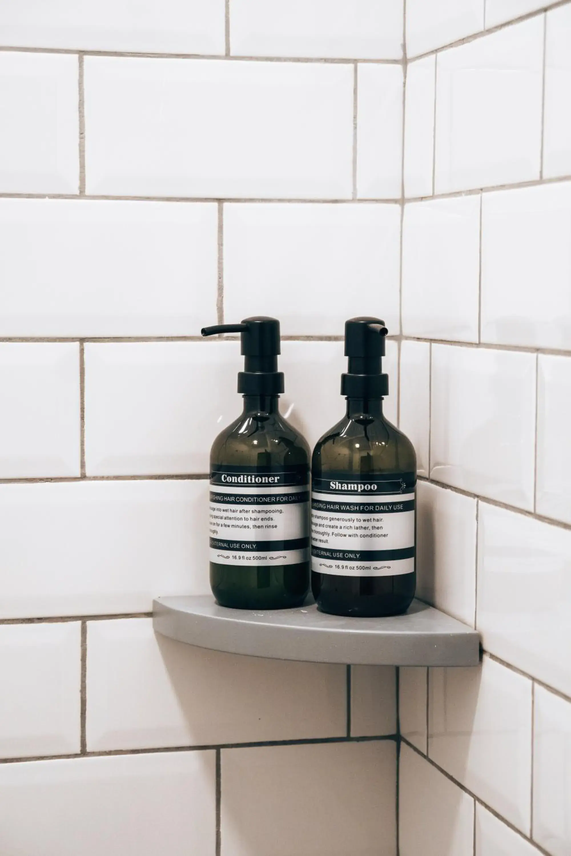 Queen Room in The Lot Boutique Queen Room in The Lot Boutique