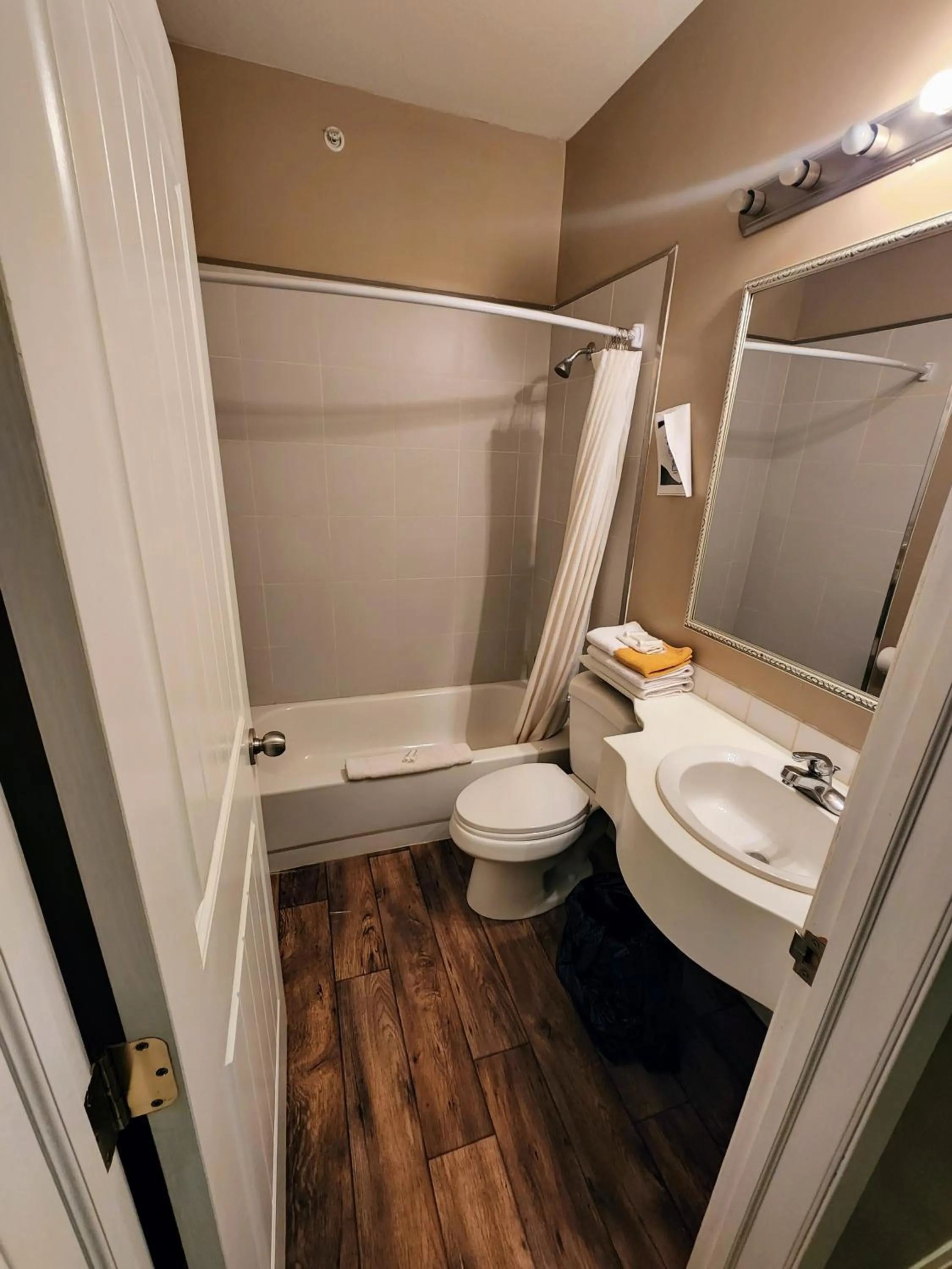 Bathroom in Bonnyville Hotel