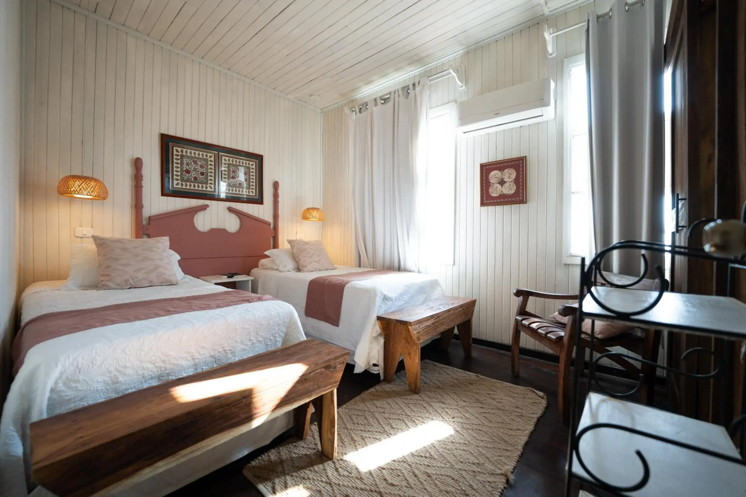 Twin Room in Hotel Punta Descartes Twin Room in Hotel Punta Descartes