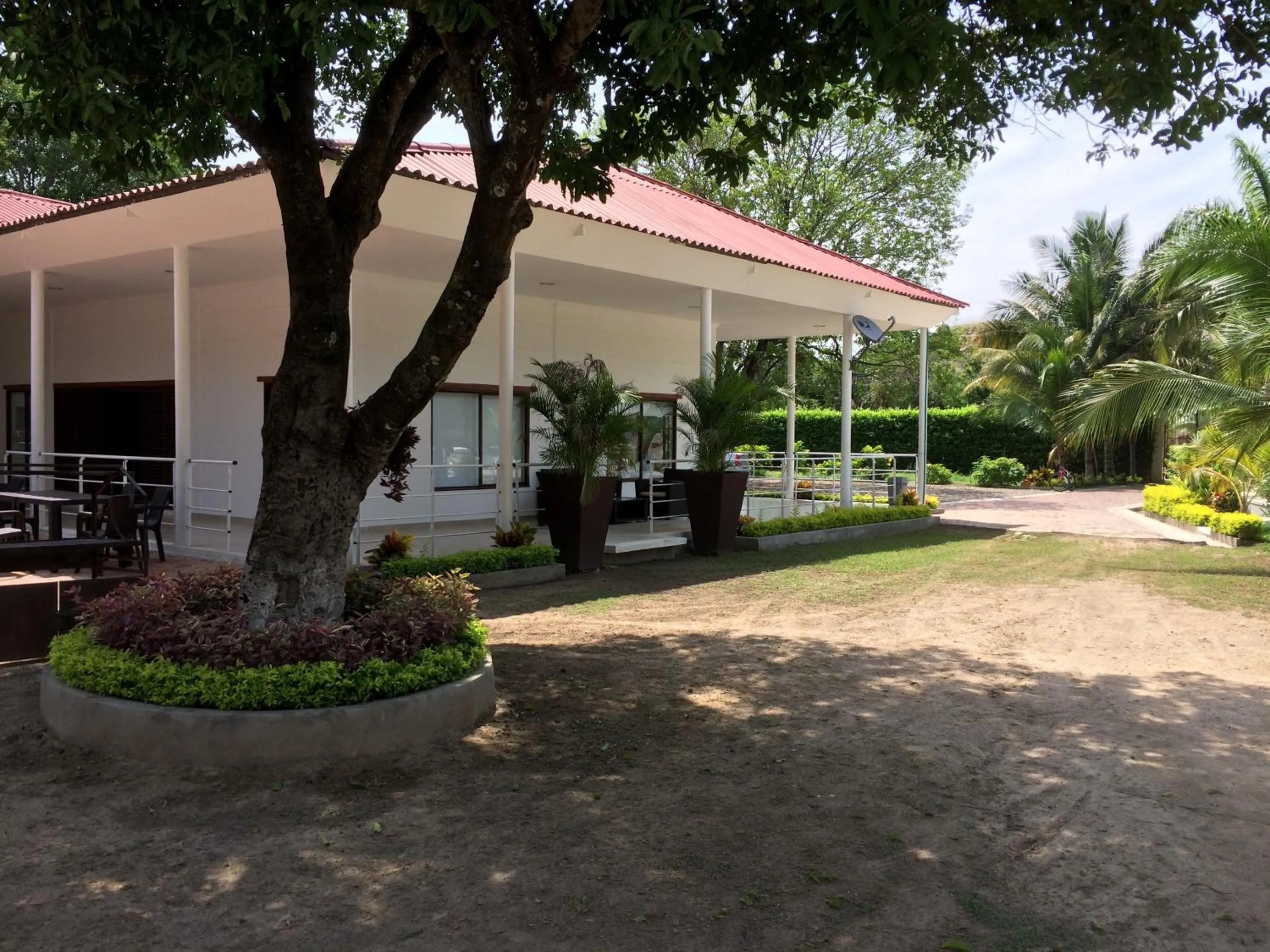 Facade/entrance in Arizona Ranch Hotel