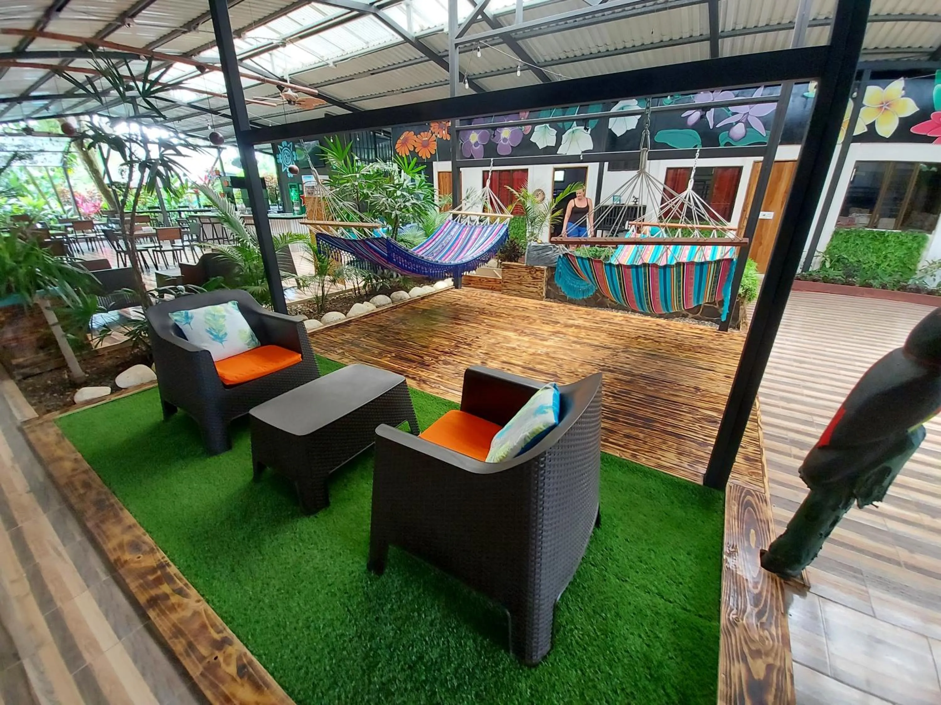 Communal lounge/ TV room in Tucan Hotel