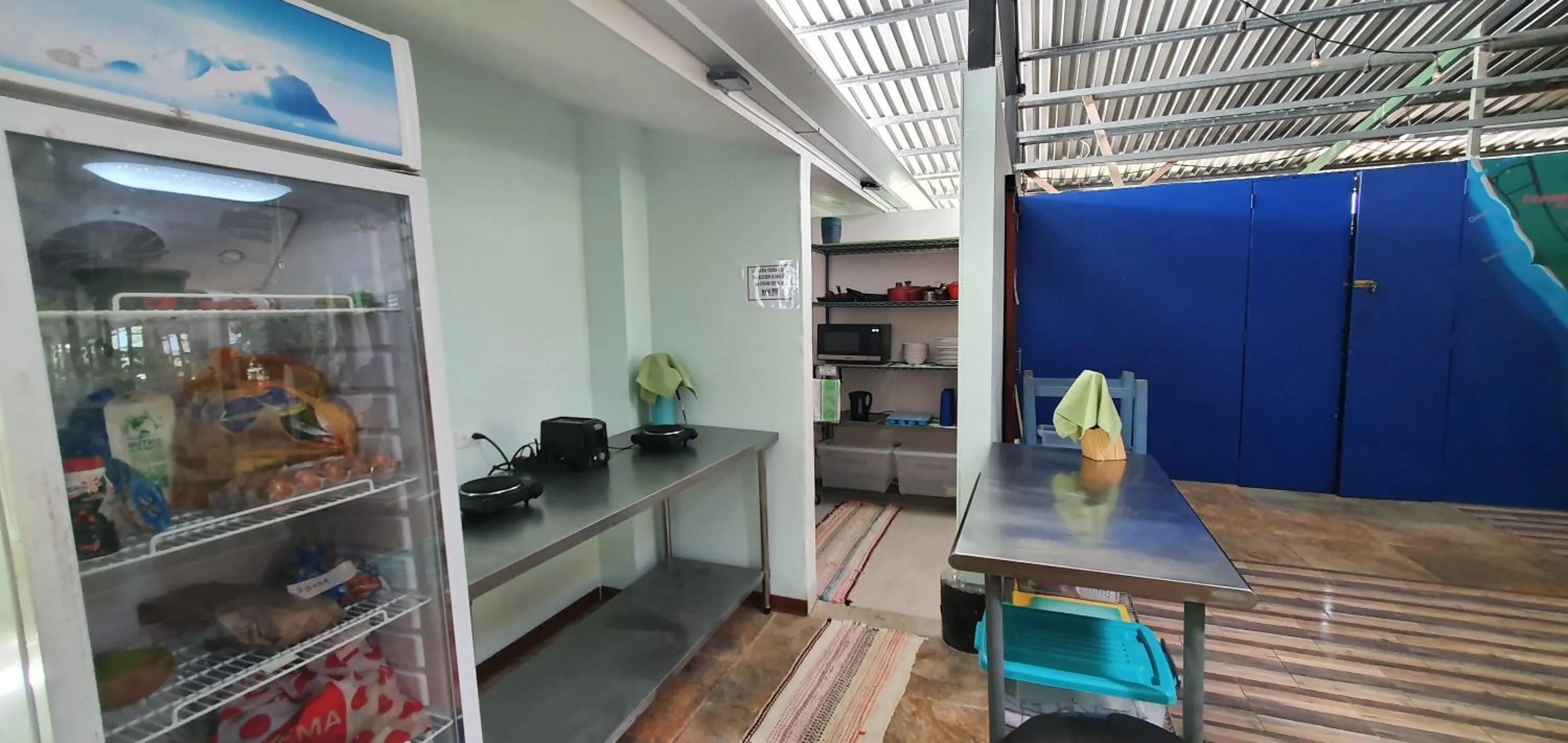 Kitchen or kitchenette in Tucan Hotel