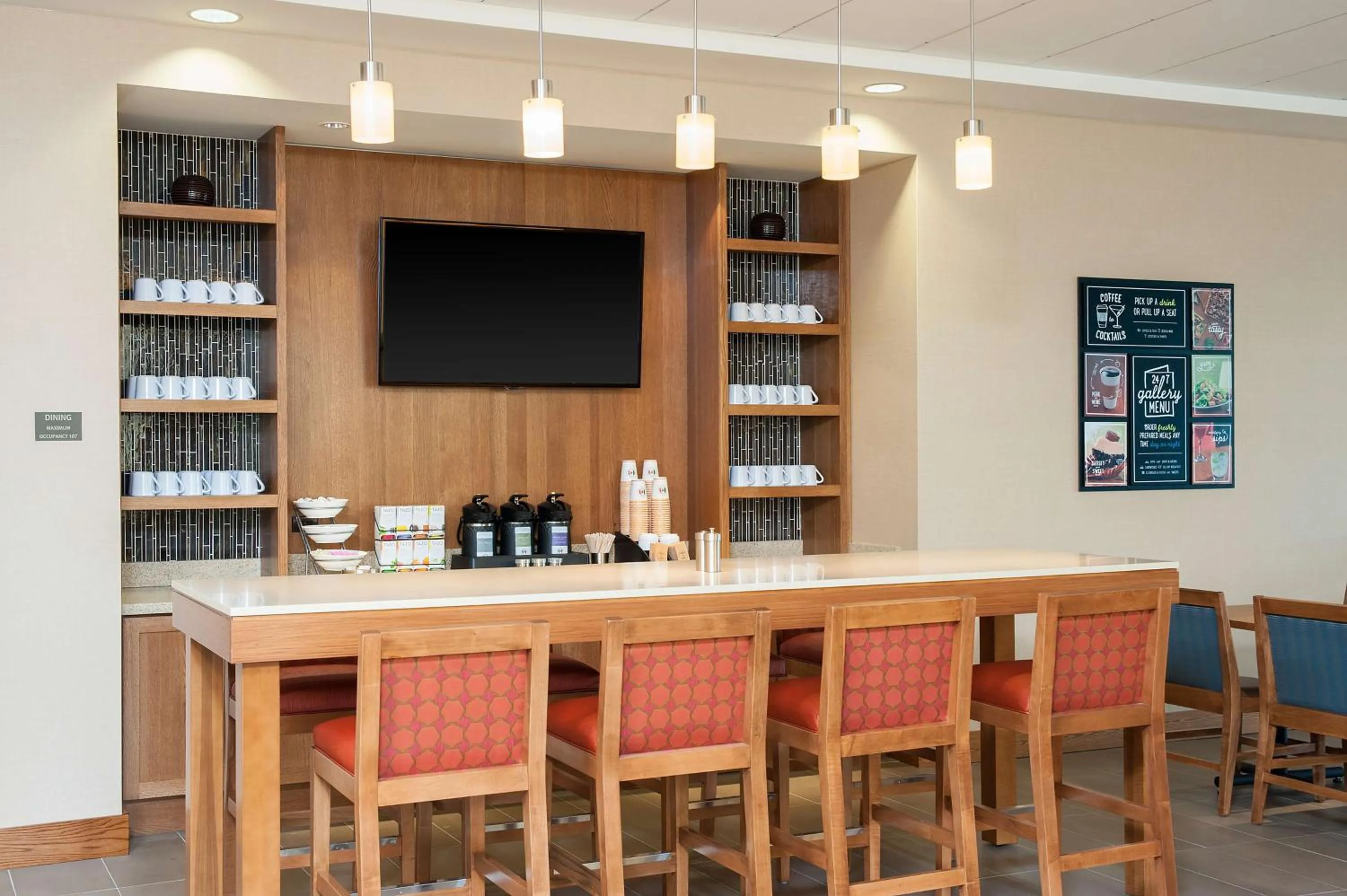 Restaurant/places to eat in Hyatt Place Champaign/Urbana