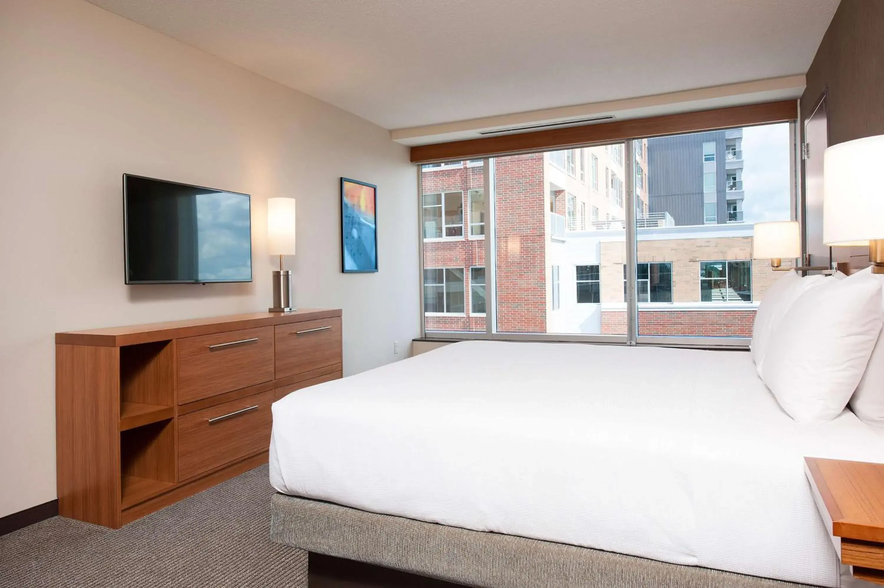 Photo of the whole room, Bed in Hyatt Place Champaign/Urbana Photo of the whole room, Bed in Hyatt Place Champaign/Urbana