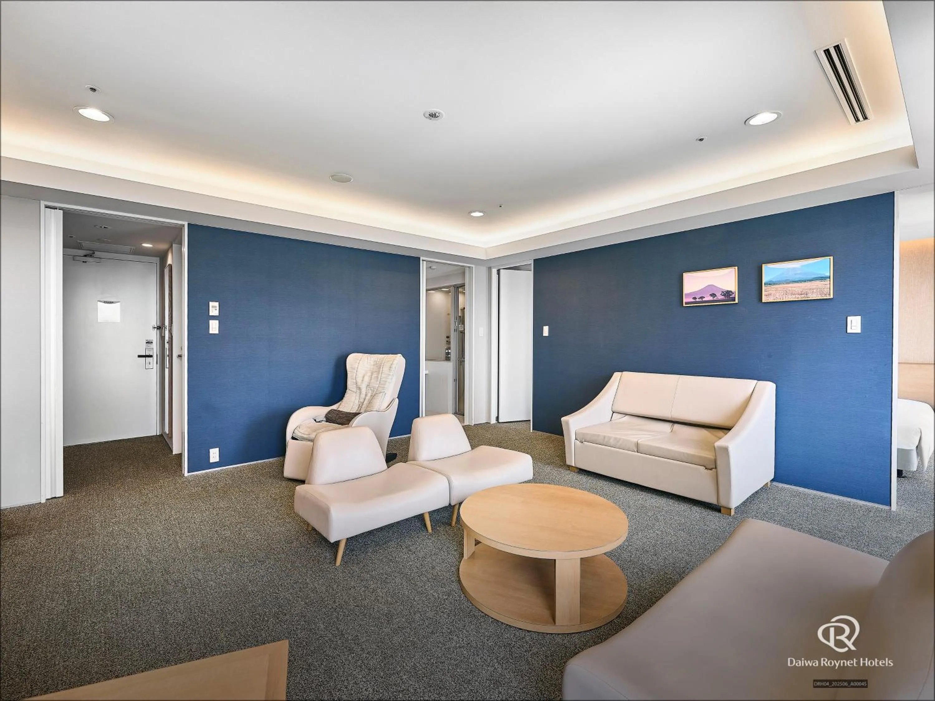 Photo of the whole room in Daiwa Roynet Hotel Numazu