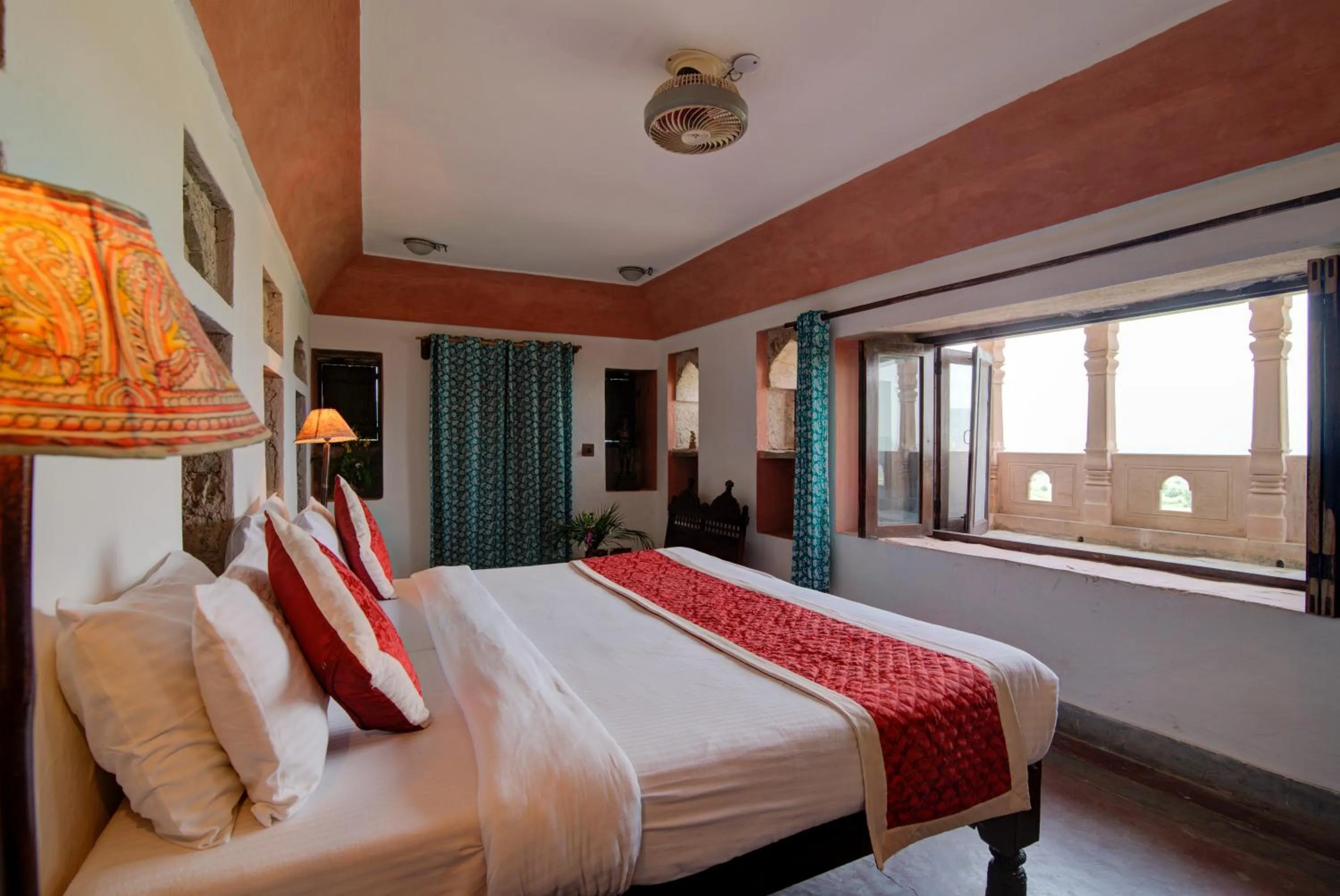 Bed in Fort Dadhikar, Alwar