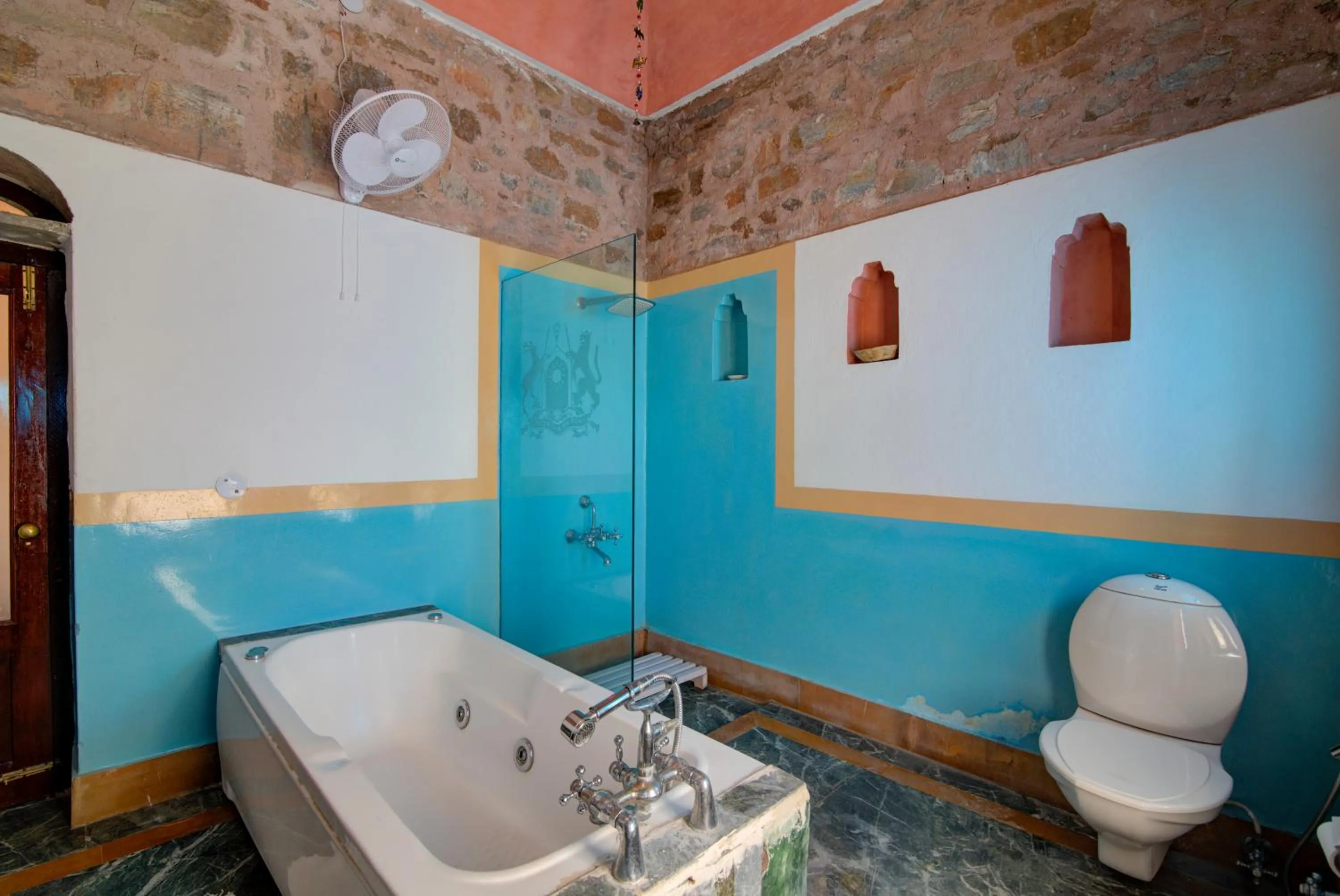 Hot Tub in Fort Dadhikar, Alwar