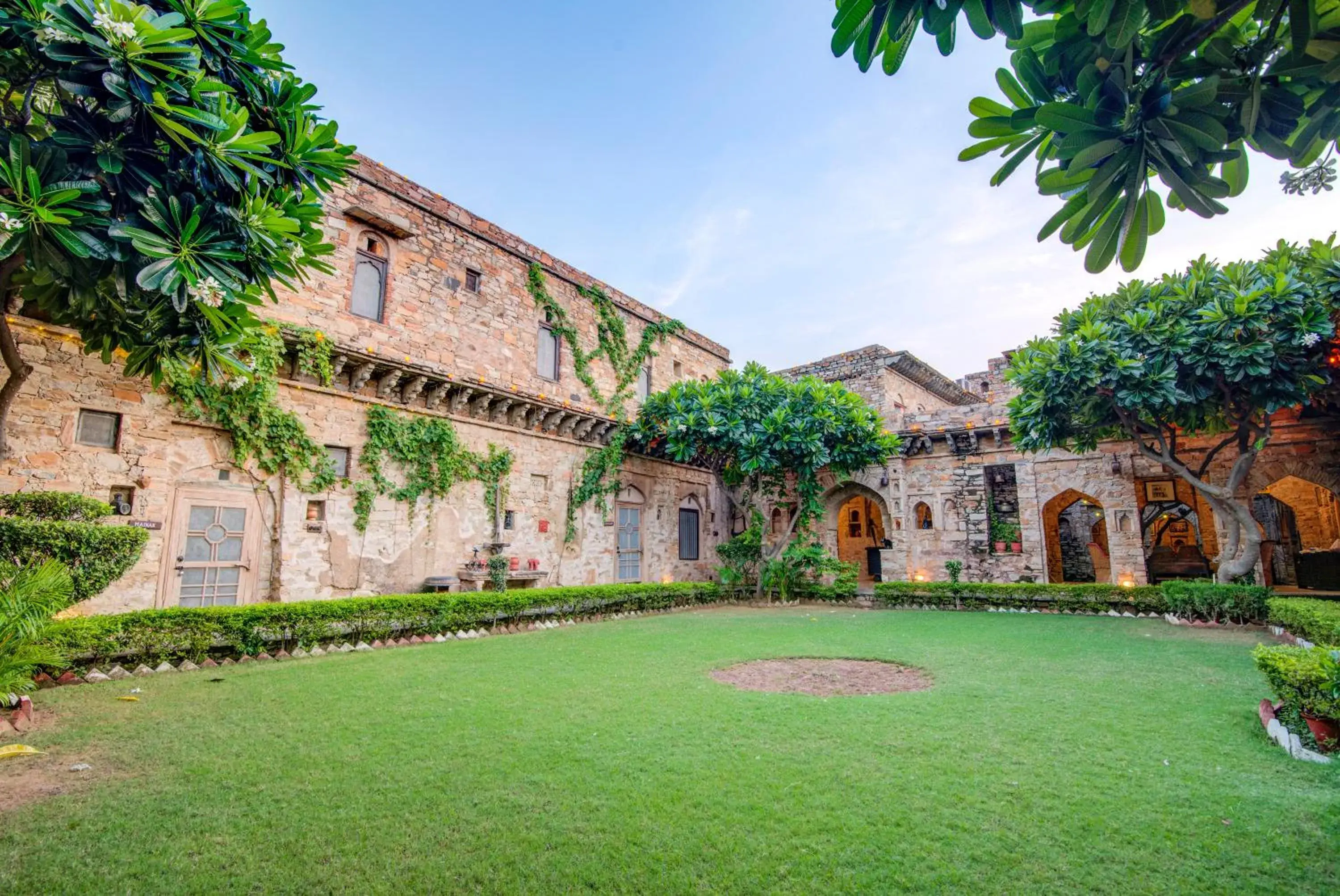 Property building in Fort Dadhikar, Alwar Property building in Fort Dadhikar, Alwar