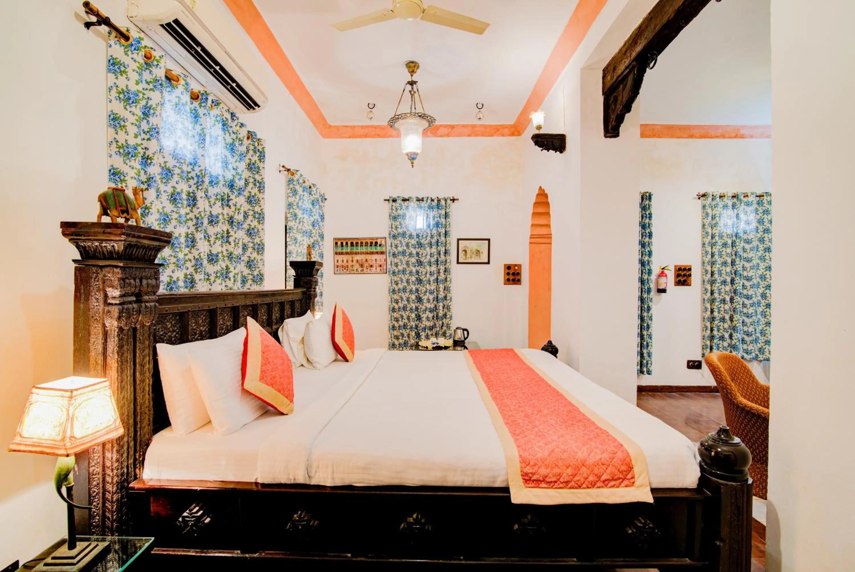 Bed in Fort Dadhikar, Alwar