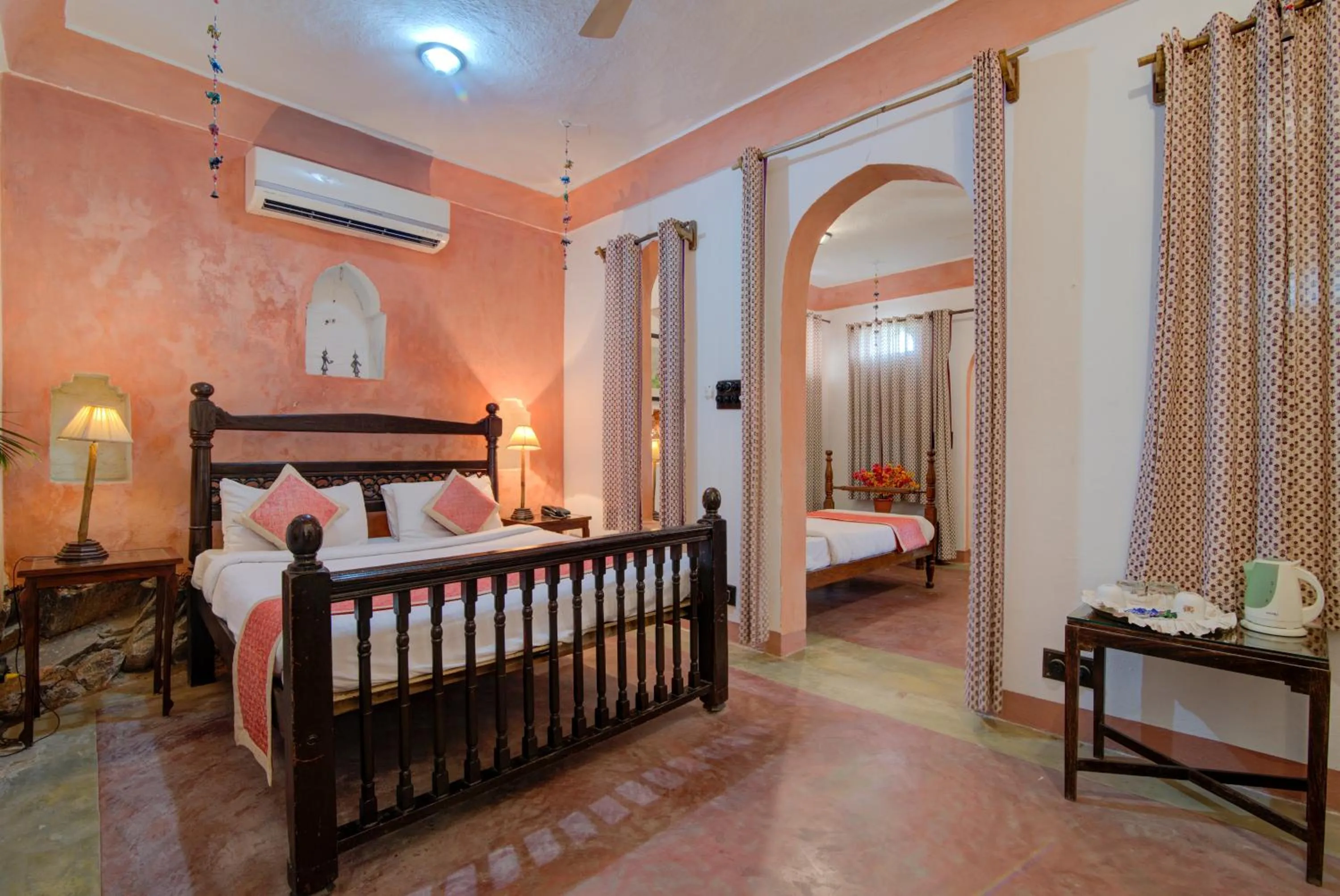 Bed in Fort Dadhikar, Alwar