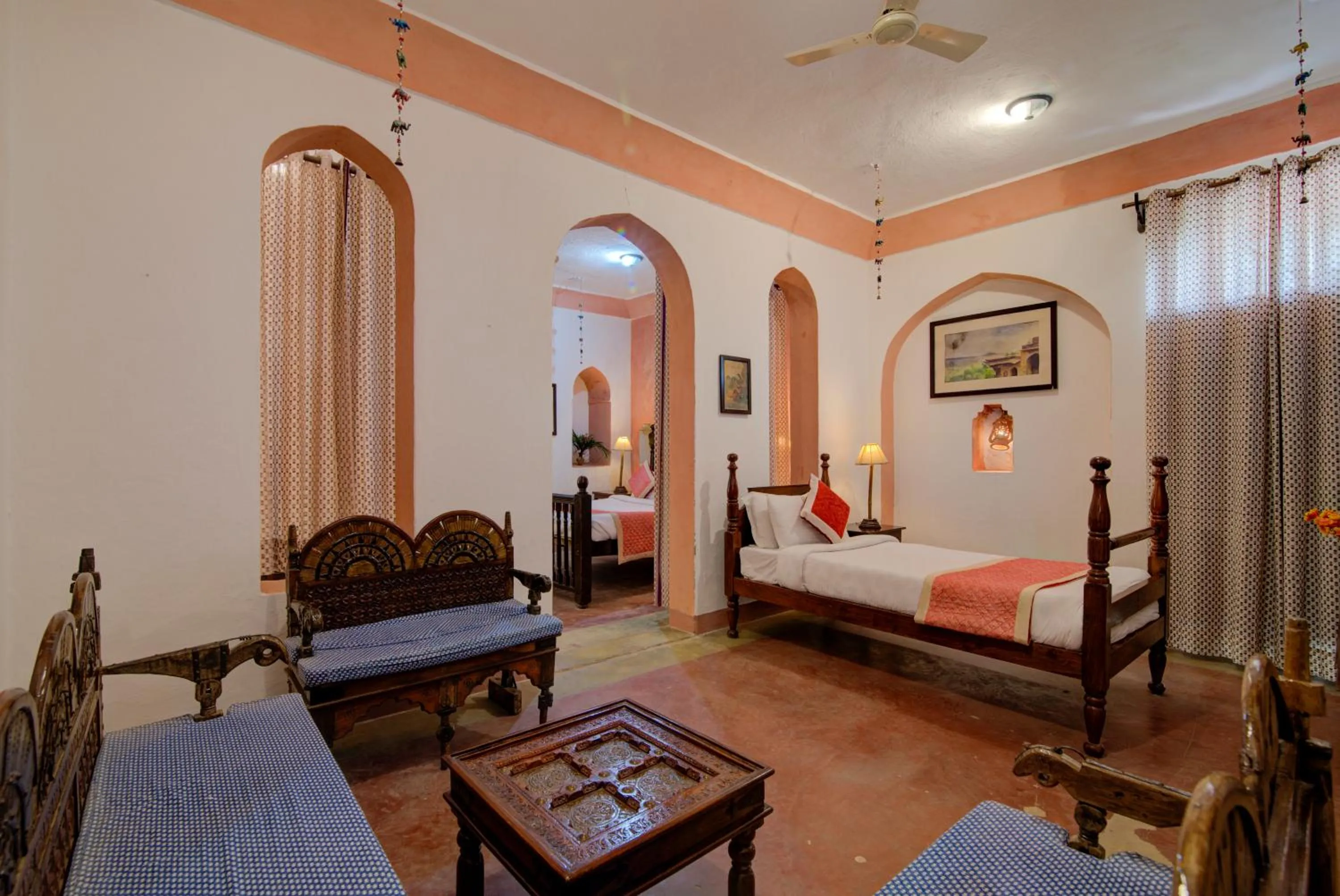 Living room, Bed in Fort Dadhikar, Alwar