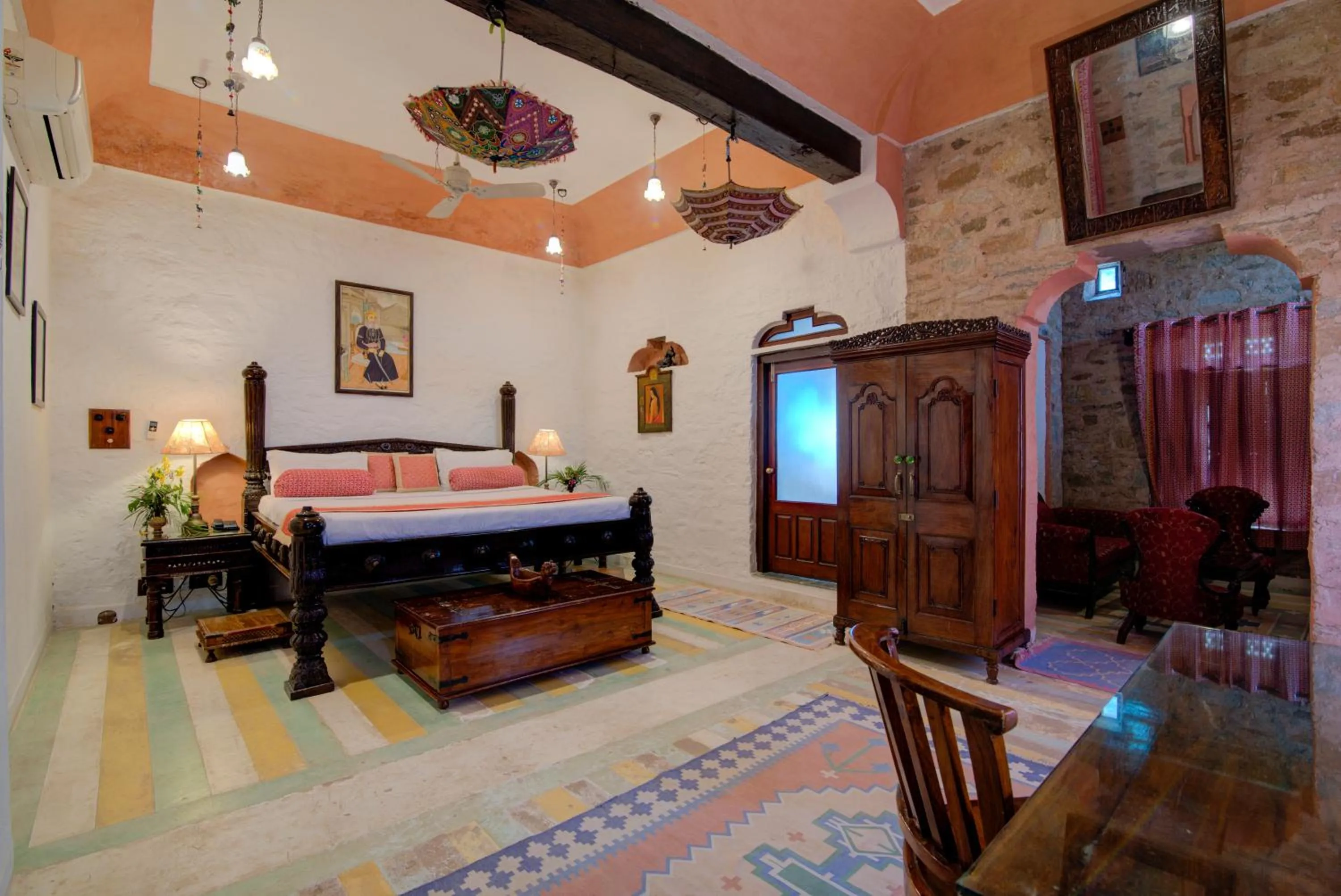 Bed in Fort Dadhikar, Alwar