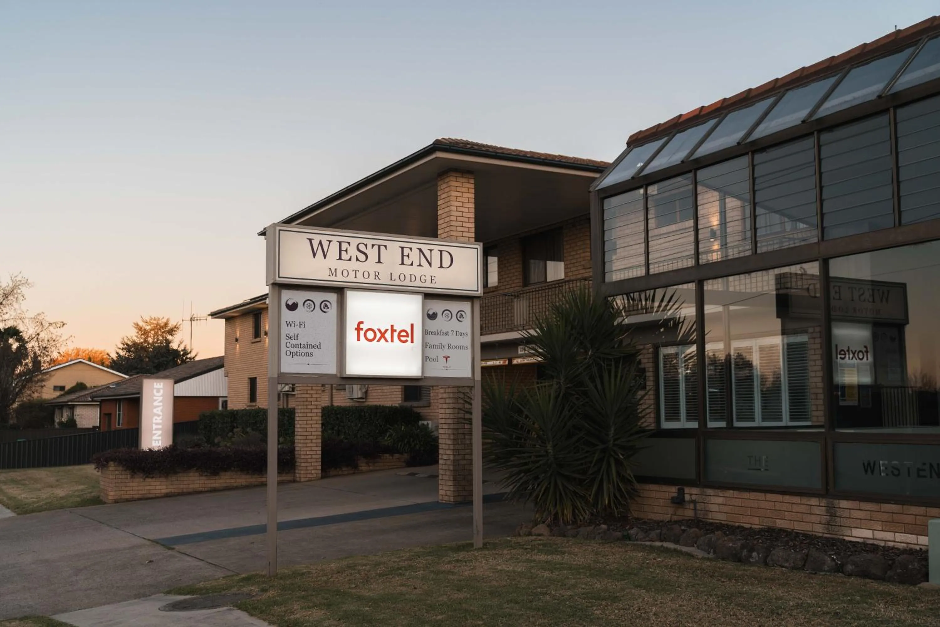 Property logo or sign in West End Motor Lodge