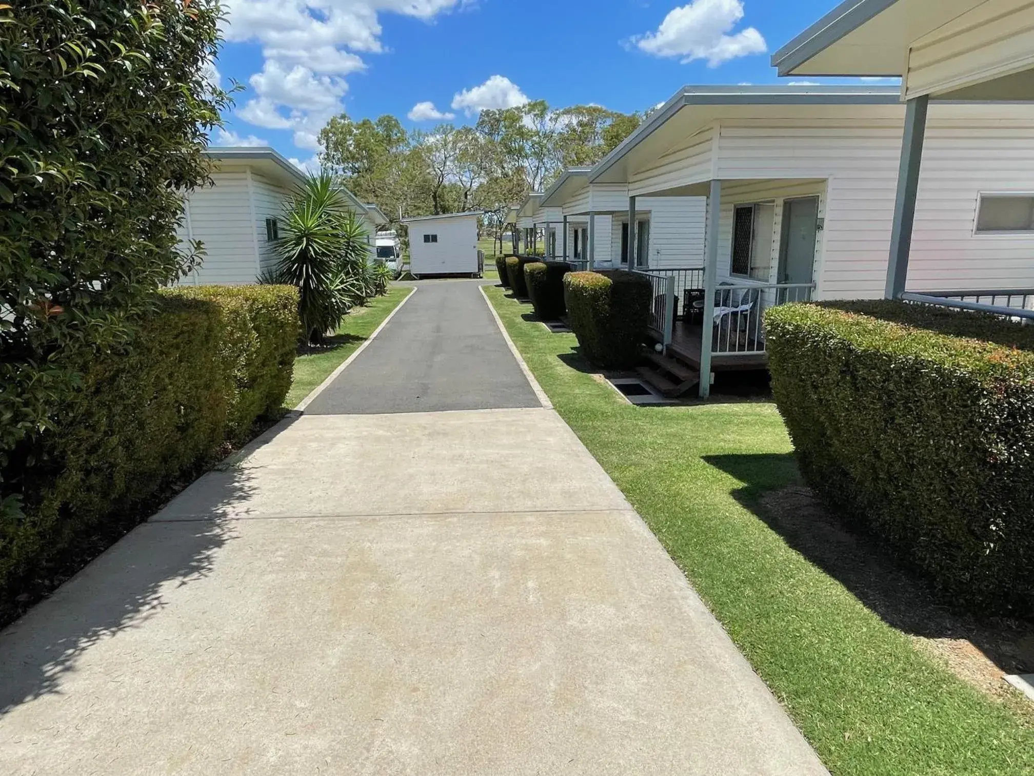 Property building in Chinchilla Motor Inn Property building in Chinchilla Motor Inn