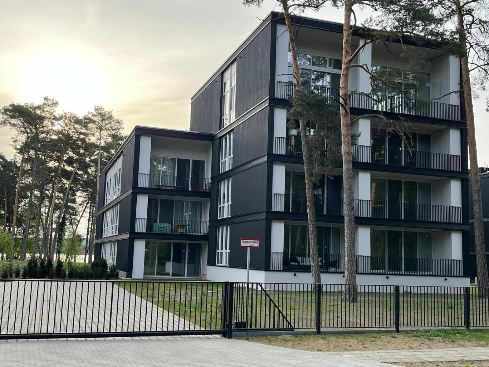 My Marina Apartment mit Pool und Sauna am See