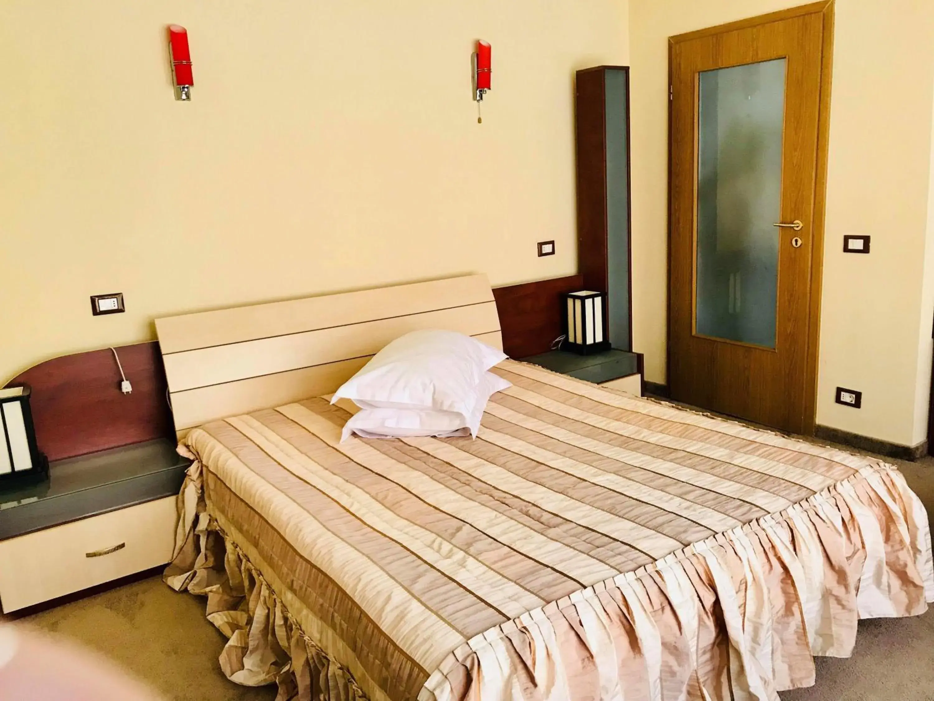 Double Room in Hotel Palace Double Room in Hotel Palace