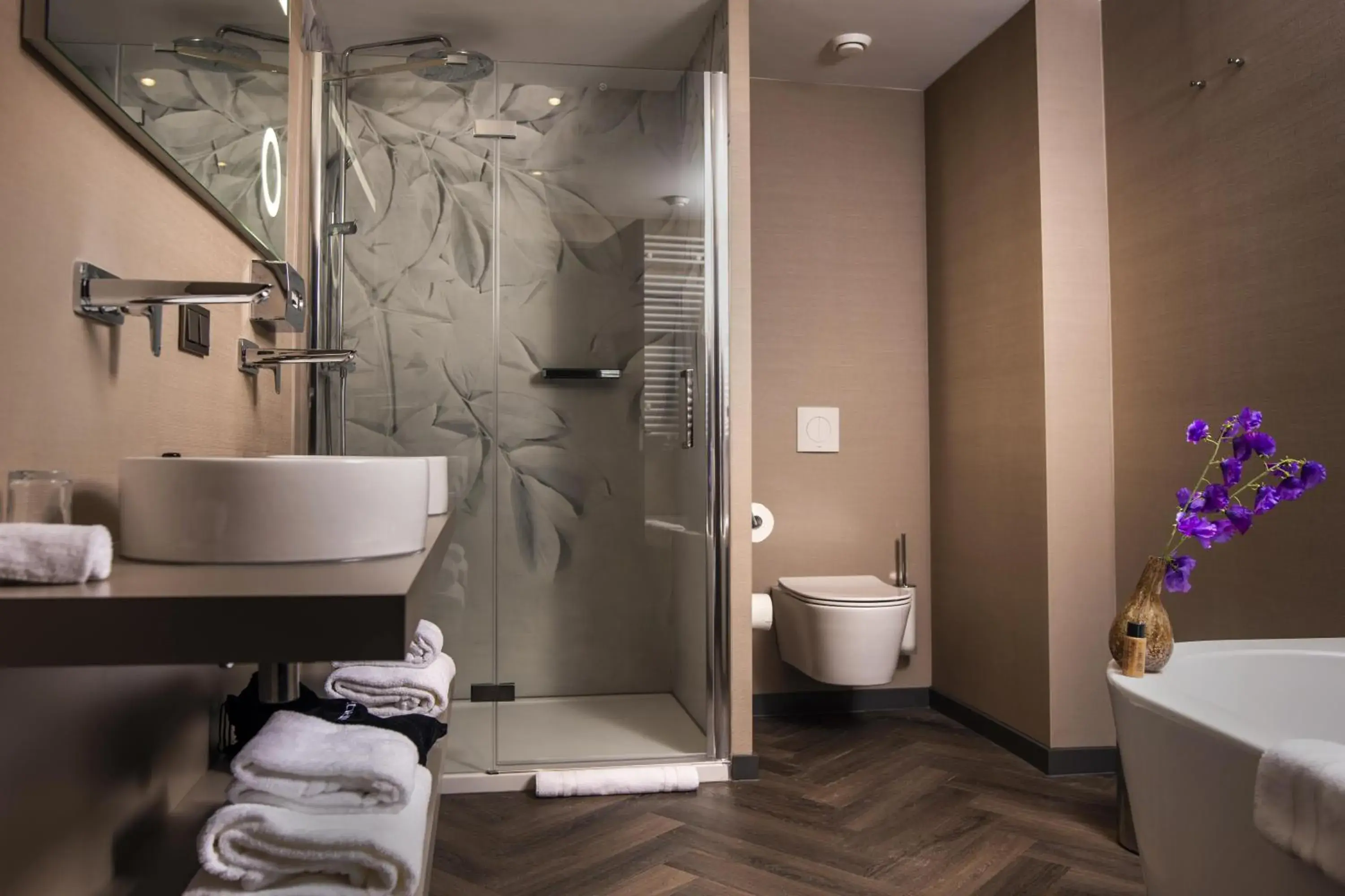 Luxury Double Room in Landgoed Lauswolt Luxury Double Room in Landgoed Lauswolt