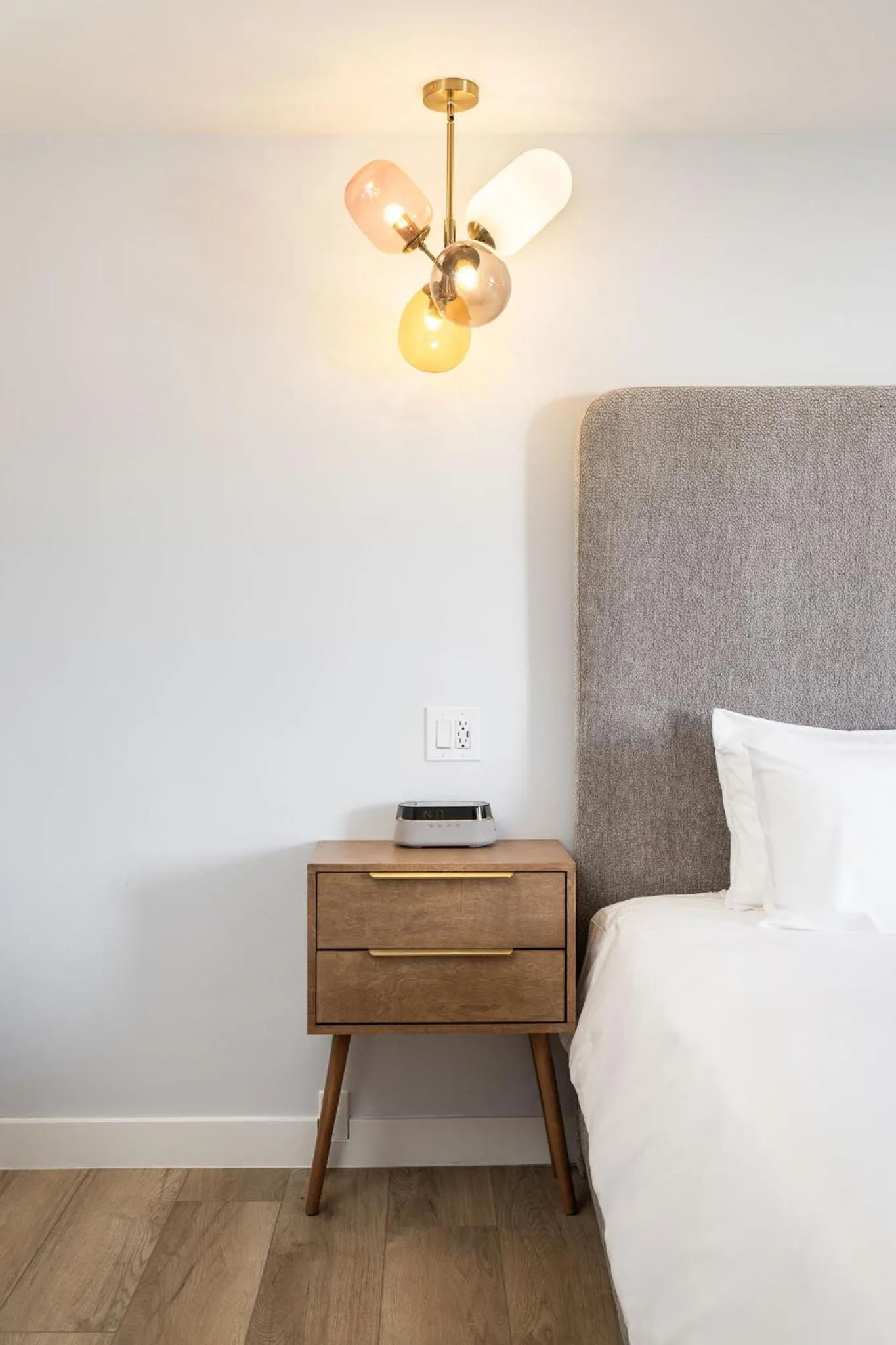 Bed in California Inn