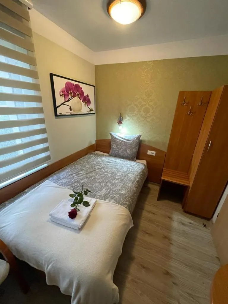 Bed in Villa Regina - Spokojna okolica - 100 metrów od lasu - blisko szpitala