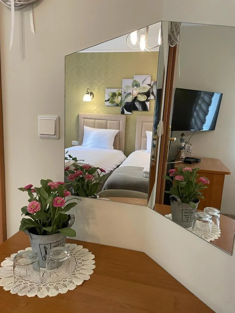 Bed in Villa Regina - Spokojna okolica - 100 metrów od lasu - blisko szpitala