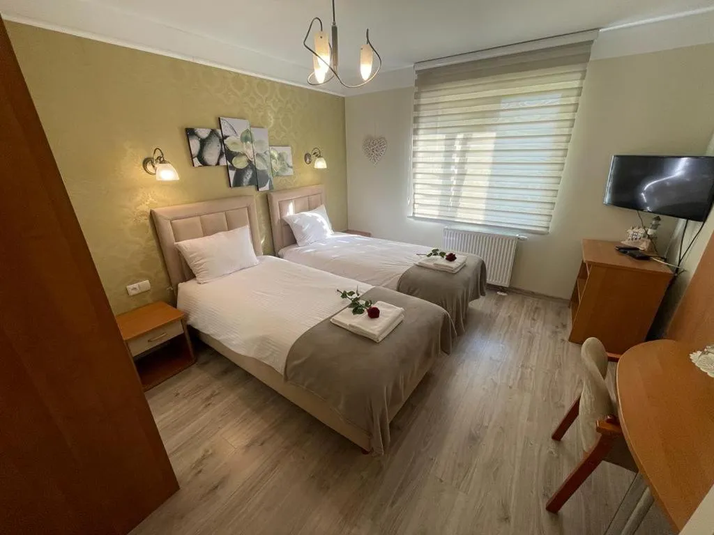 Bed in Villa Regina - Spokojna okolica - 100 metrów od lasu - blisko szpitala