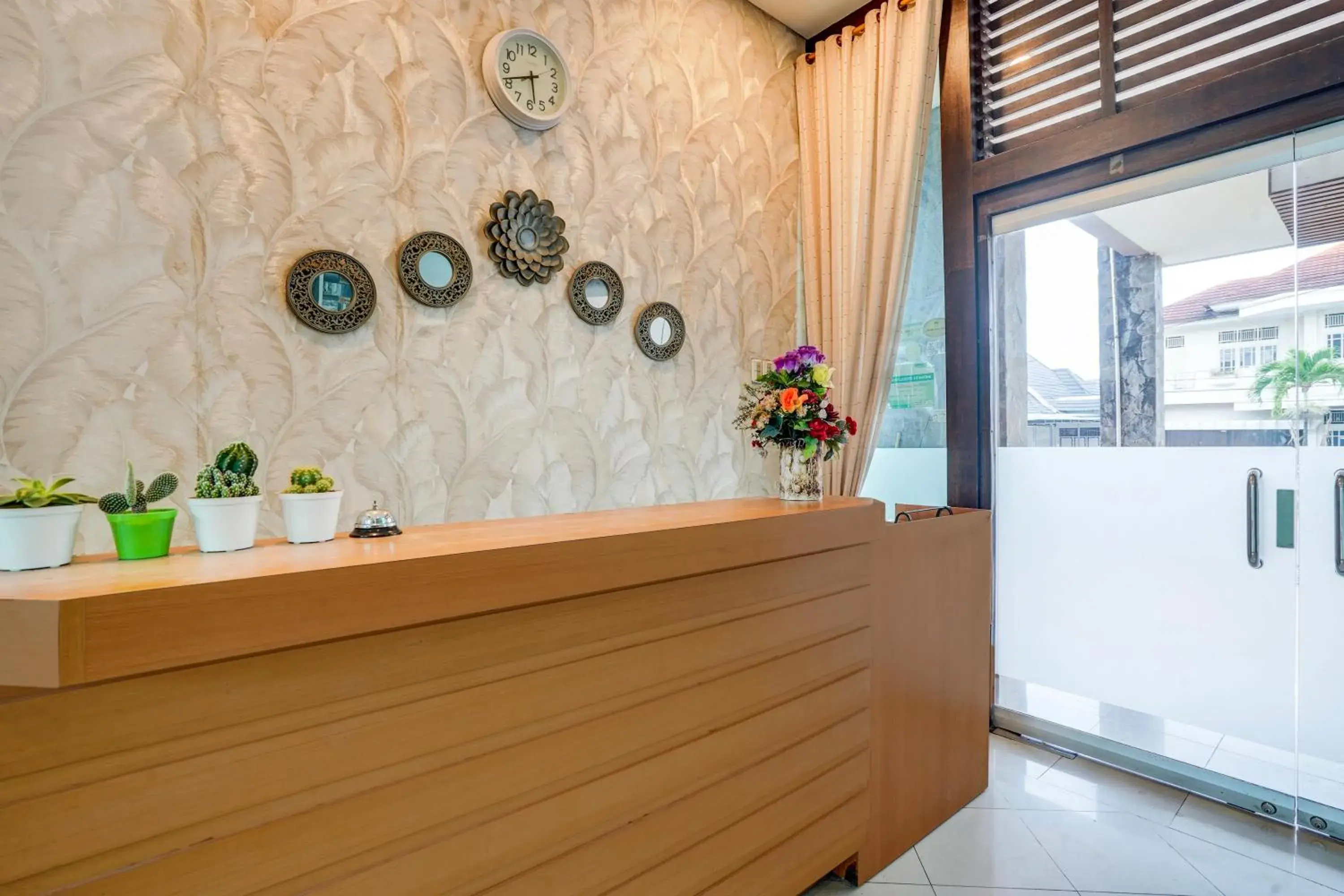 Lobby or reception in Collection O Padang near Mesjid Raya Syekh Ahmad Al-Minangkabawi formerly Hotel Surya Palace Lobby or reception in Collection O Padang near Mesjid Raya Syekh Ahmad Al-Minangkabawi formerly Hotel Surya Palace