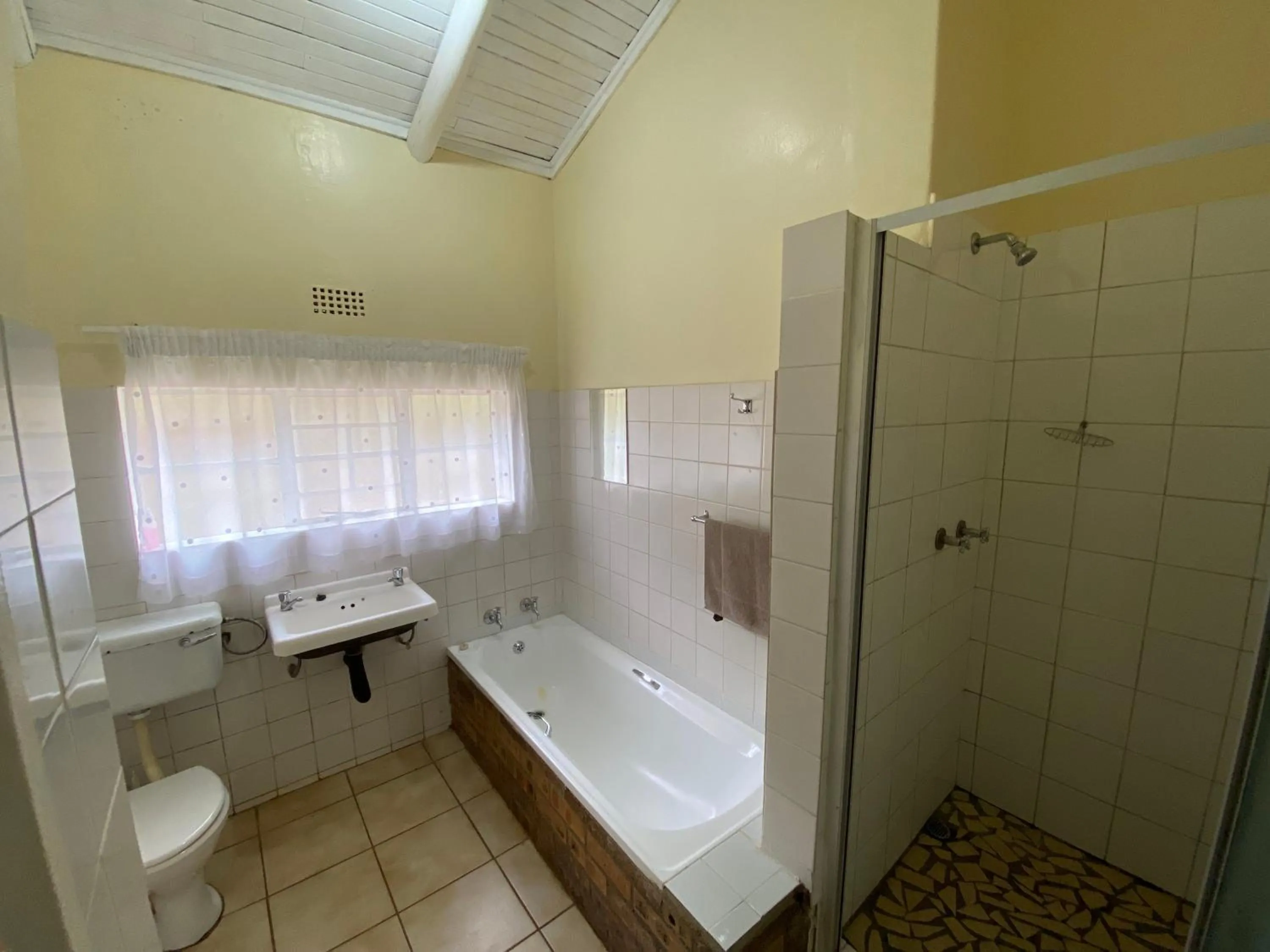 Three-Bedroom Chalet in Panorama Chalets & Rest Camp