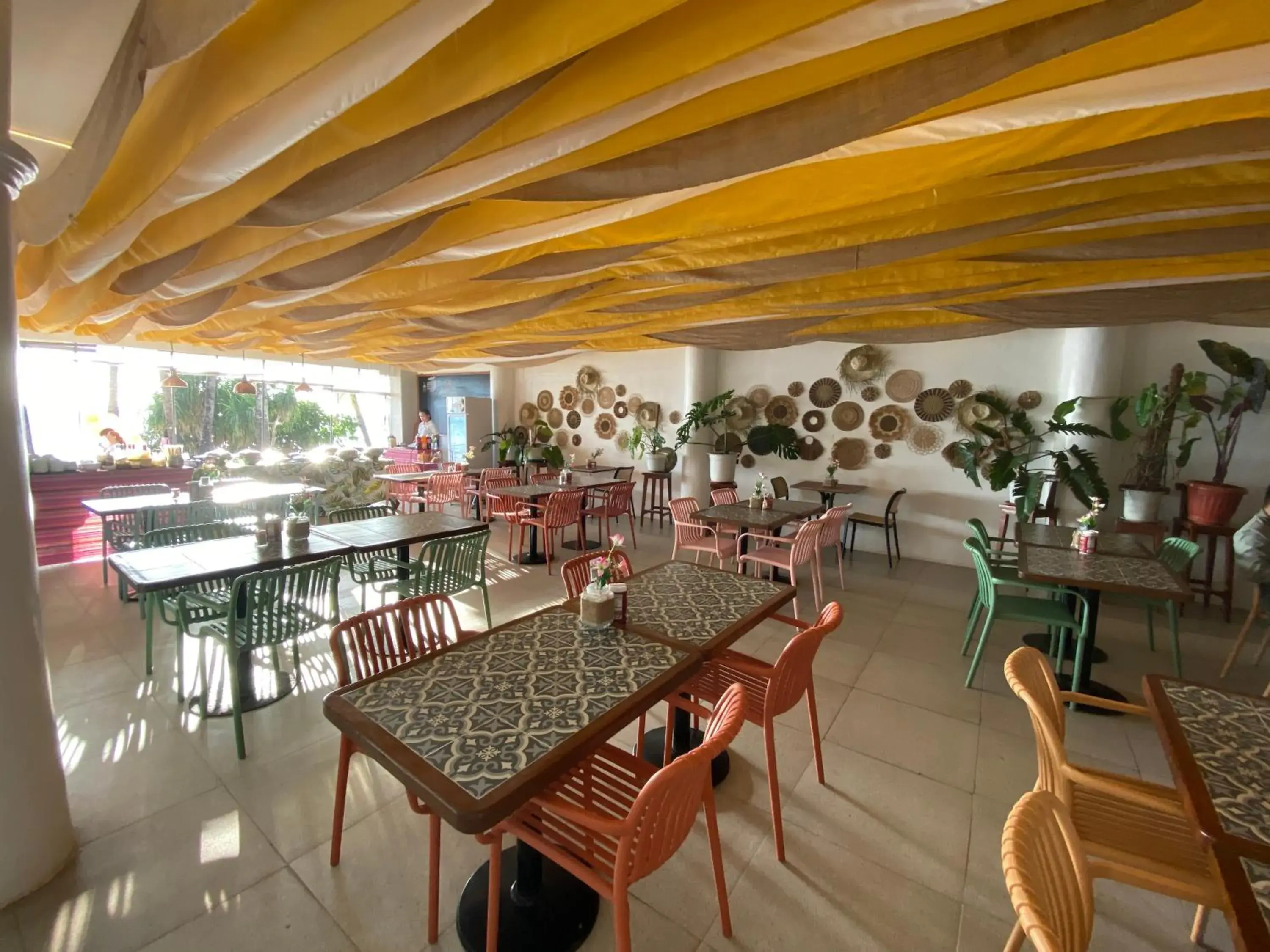 Restaurant/places to eat in Boracay Sea View Hotel Restaurant/places to eat in Boracay Sea View Hotel